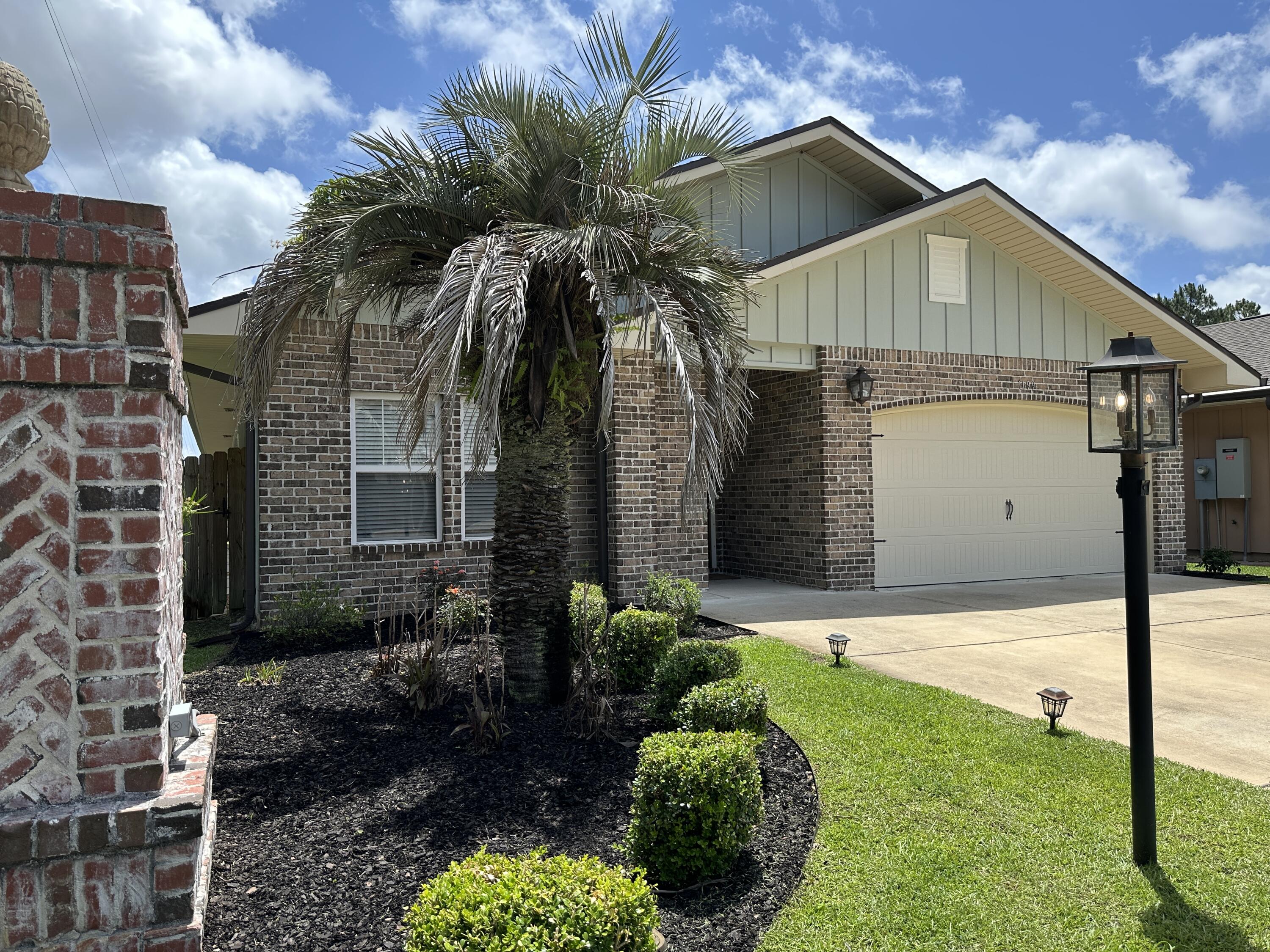Vieux Carre' - Residential Lease