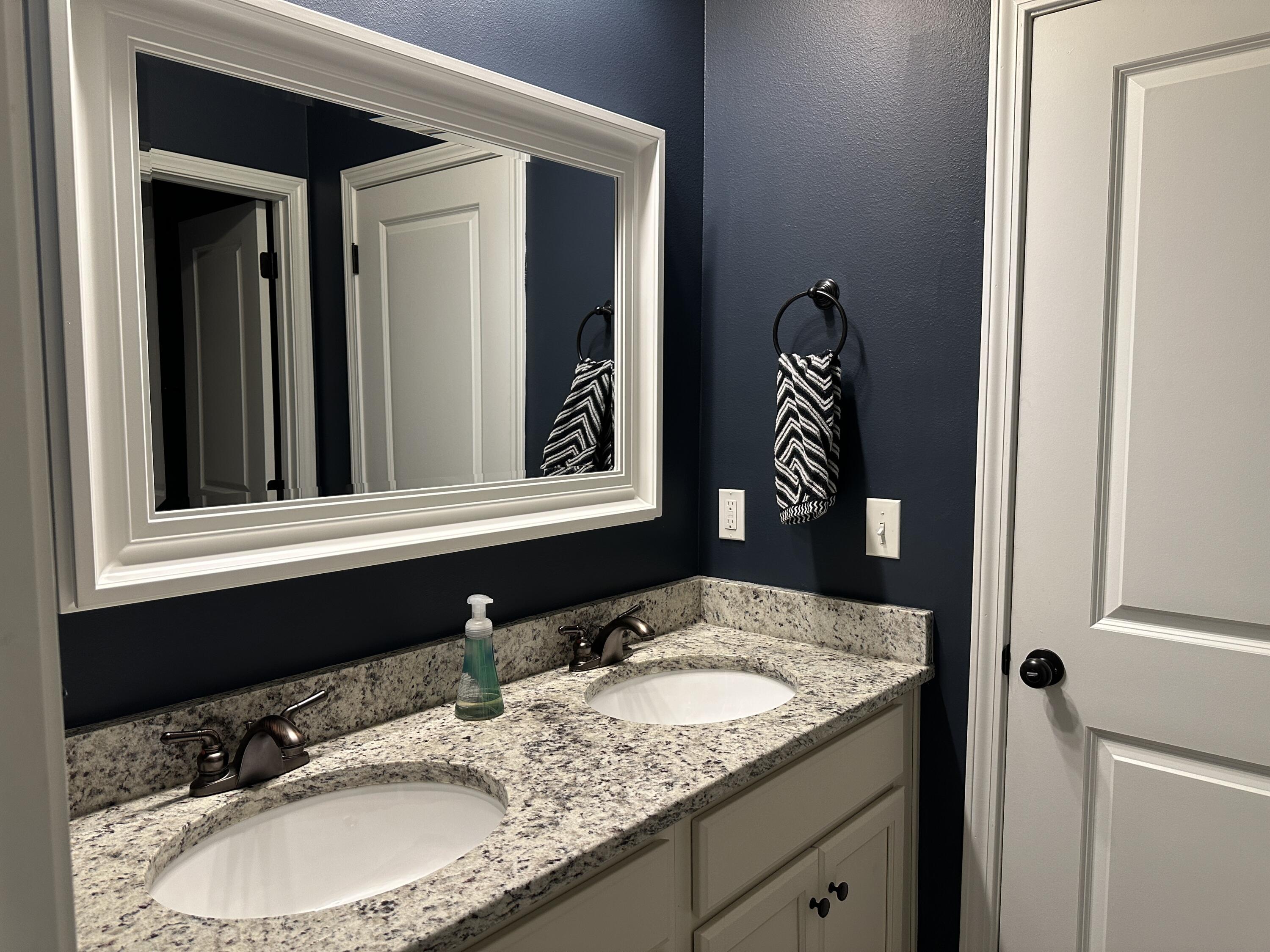 Vieux Carre' - Residential Lease