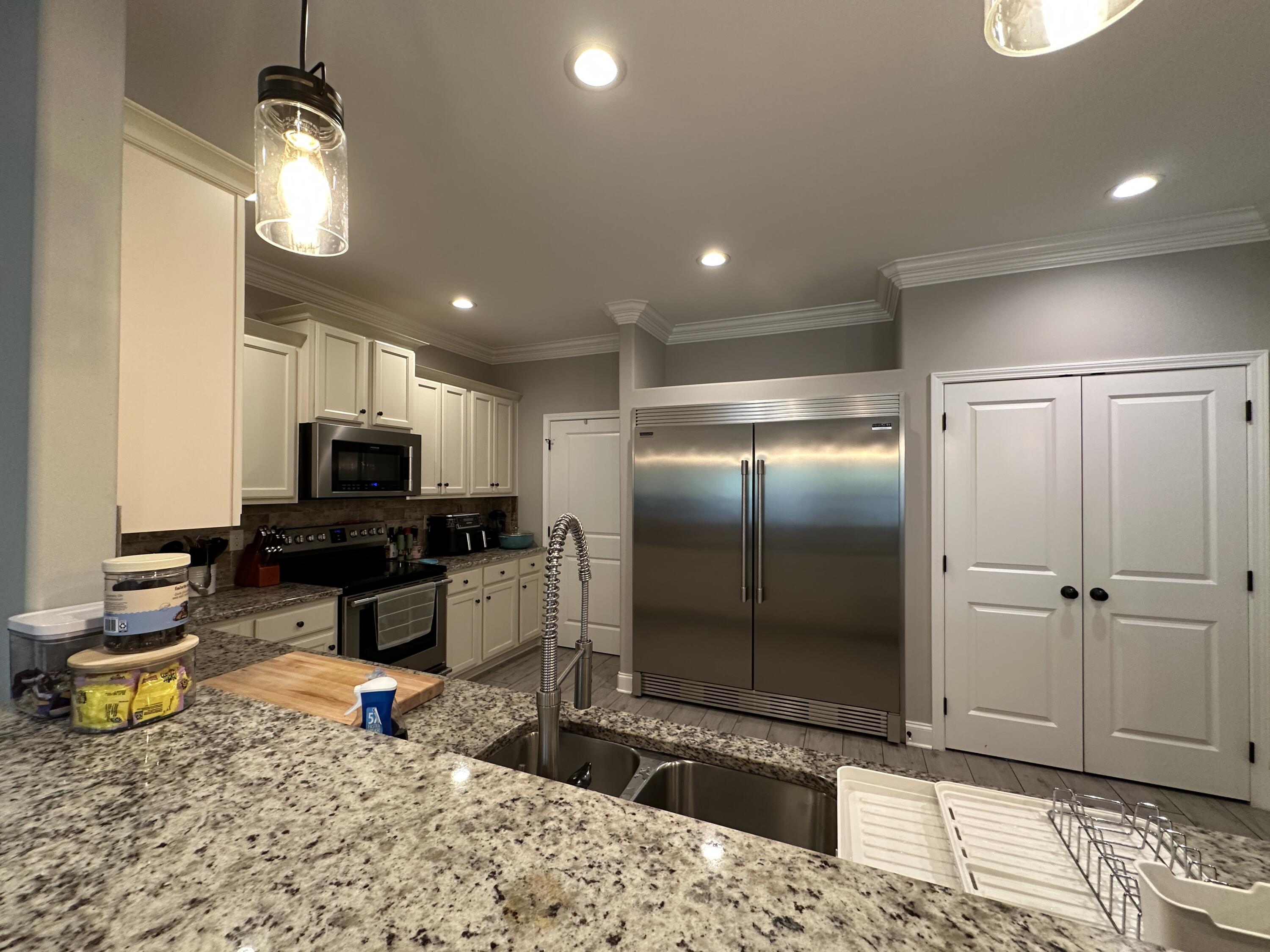 Vieux Carre' - Residential Lease