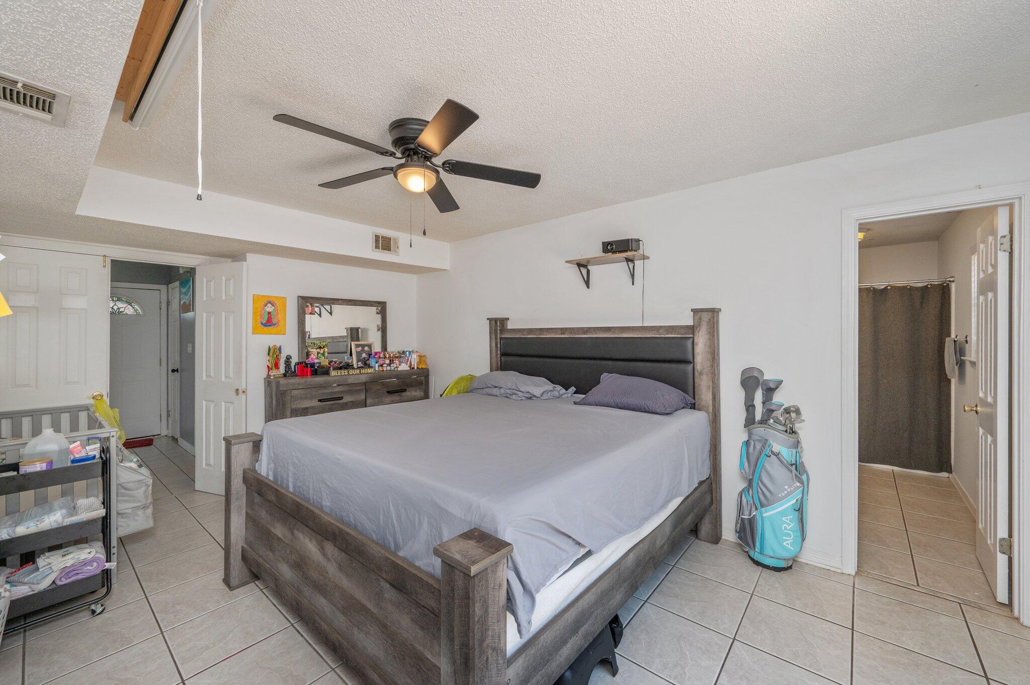 BRISTOL PARK - Residential