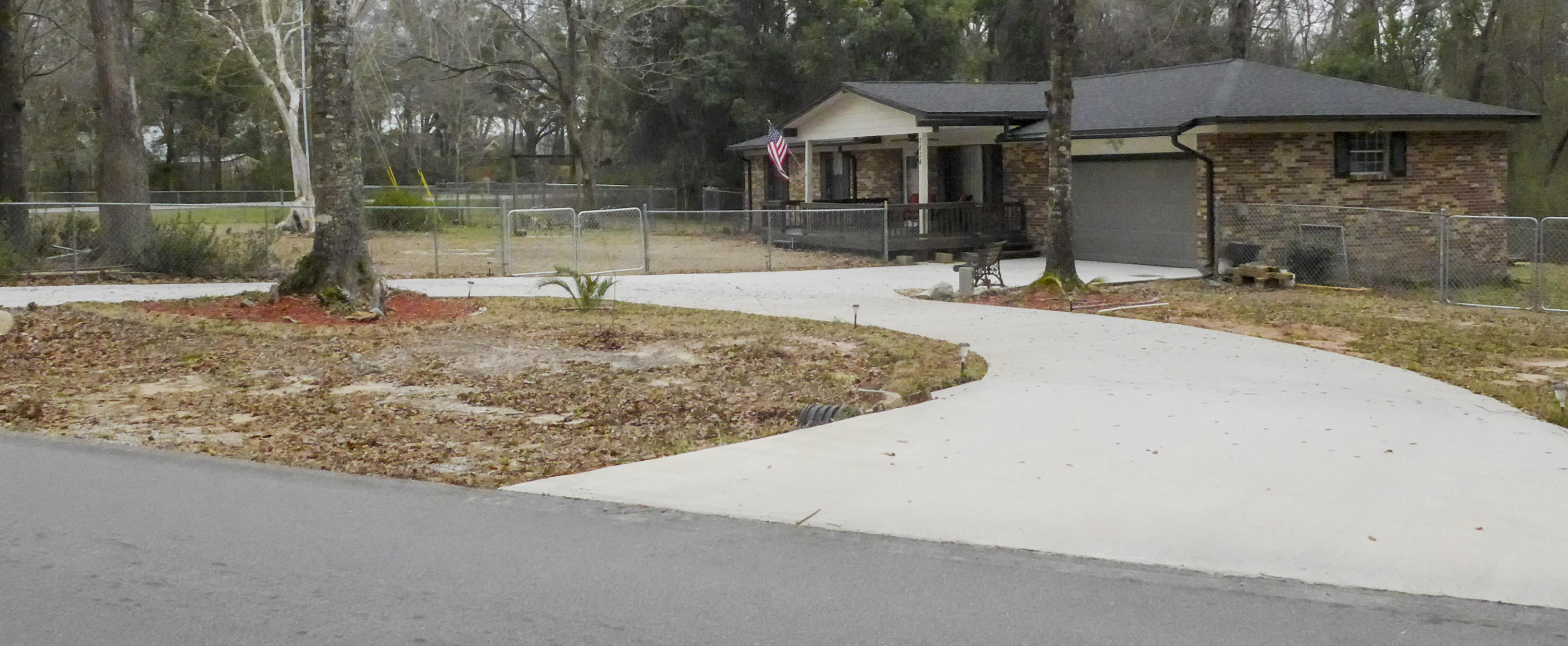 HOLLY HILLS - Residential