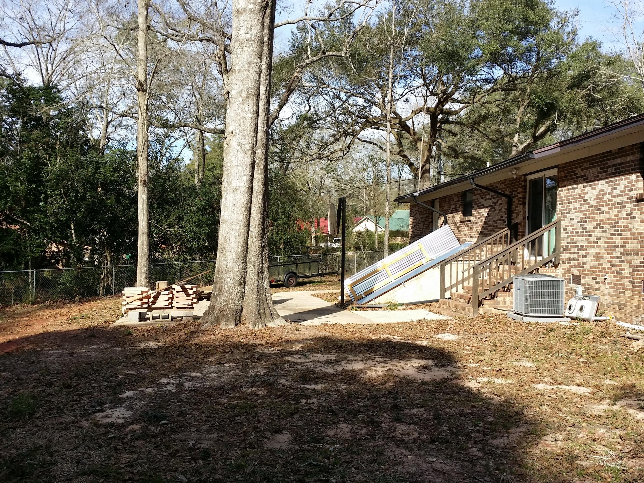 HOLLY HILLS - Residential