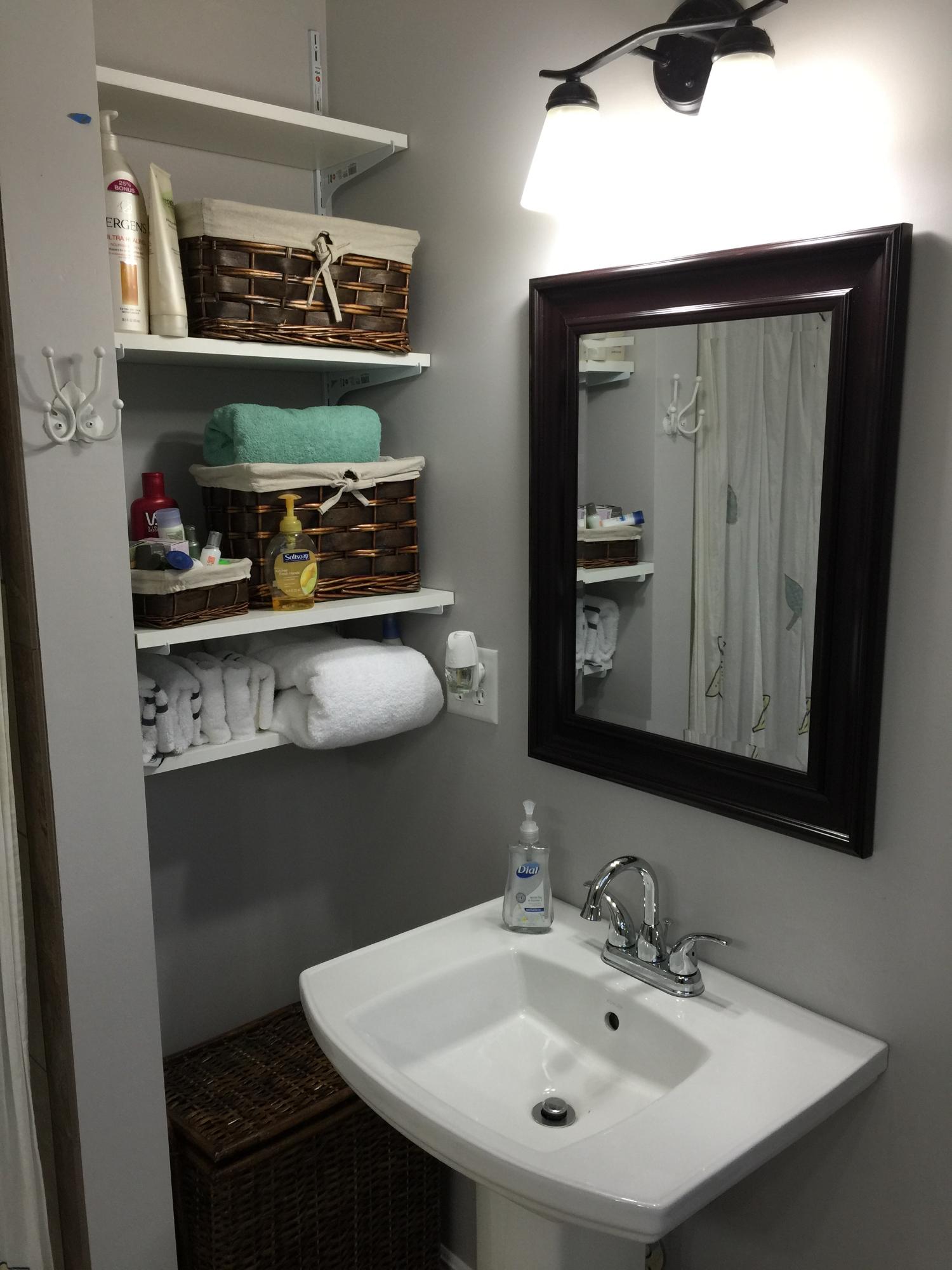 HOLLY HILLS - Residential