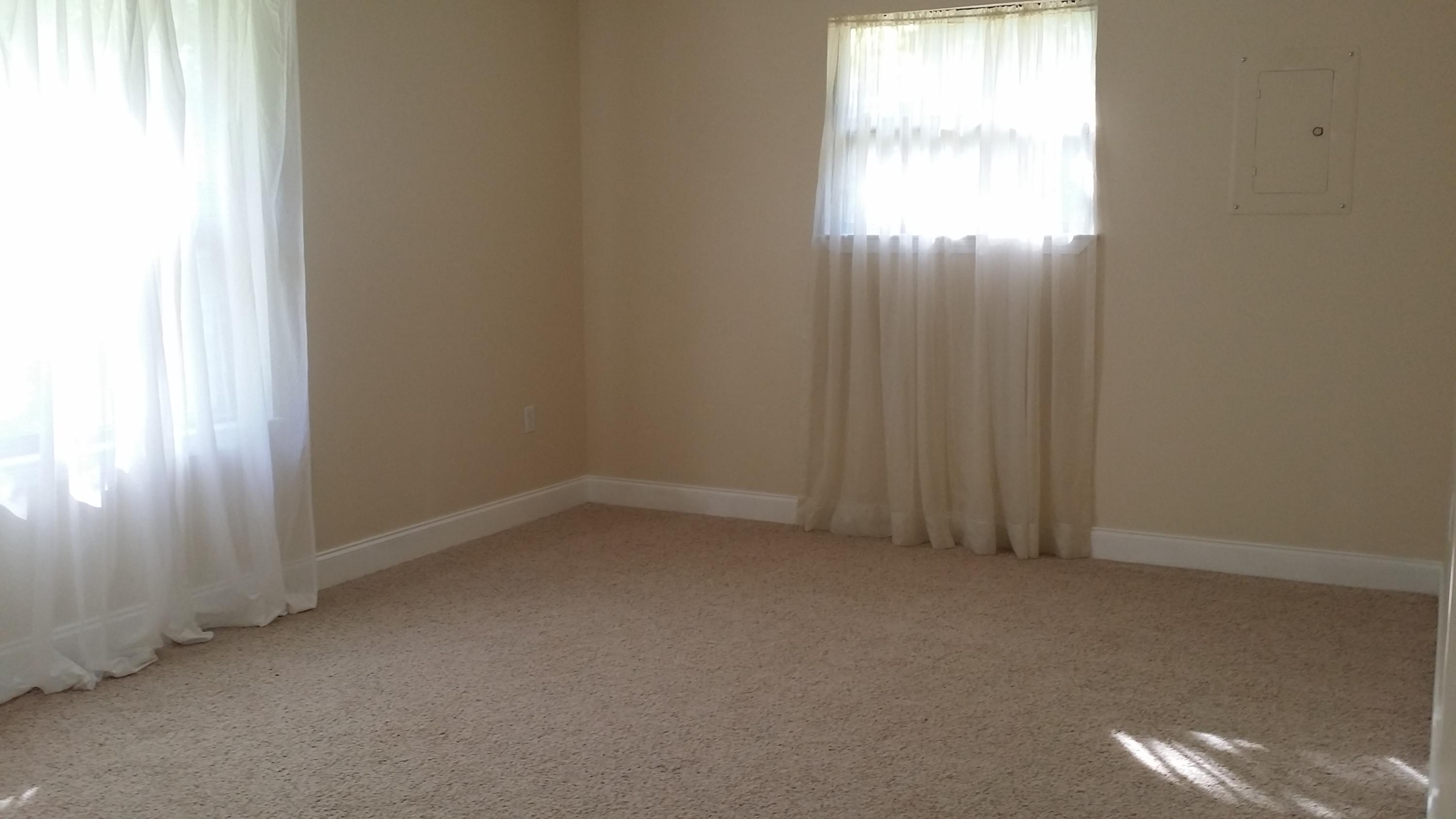 HOLLY HILLS - Residential