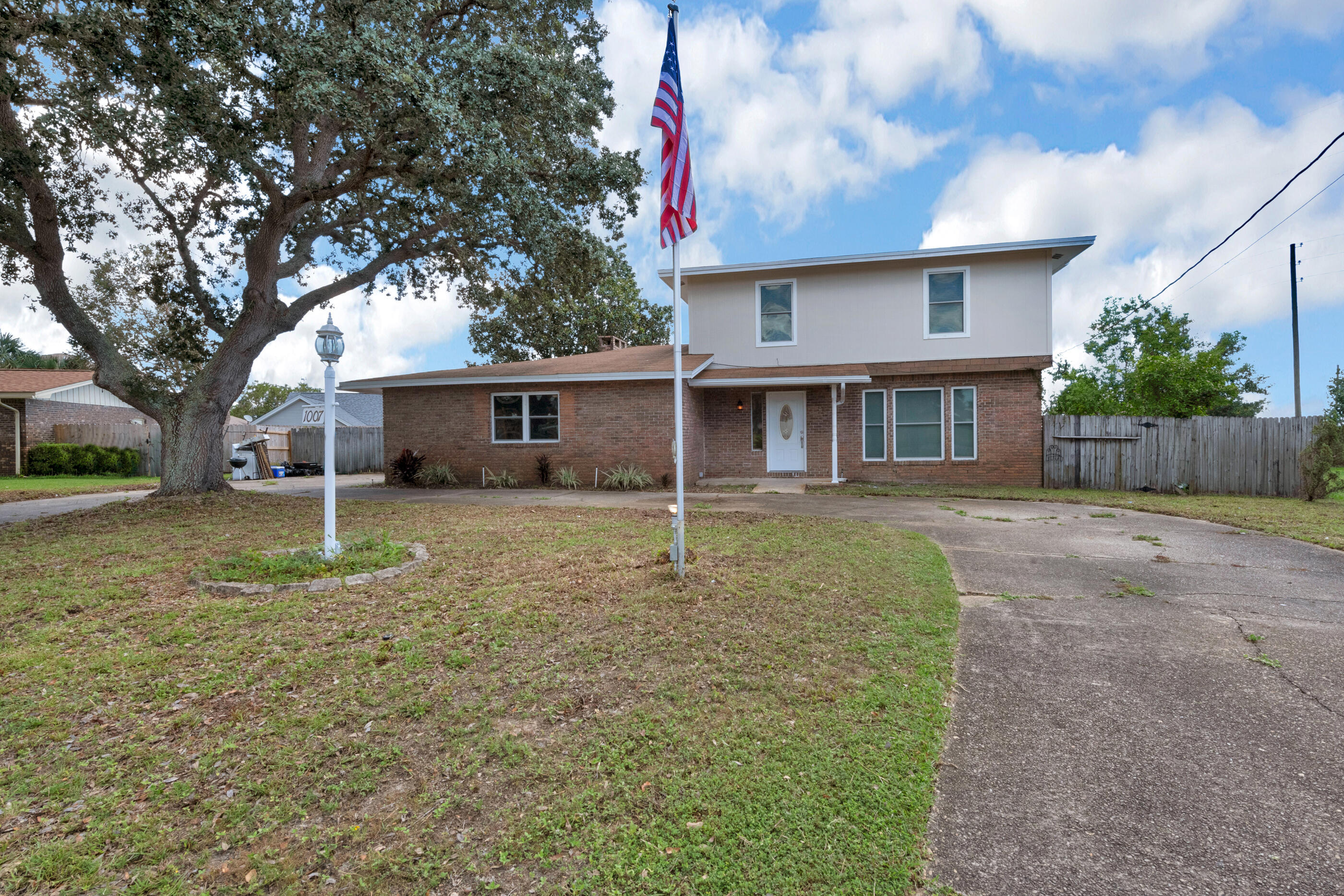 CHATEAU PRES DE LA MER - Residential