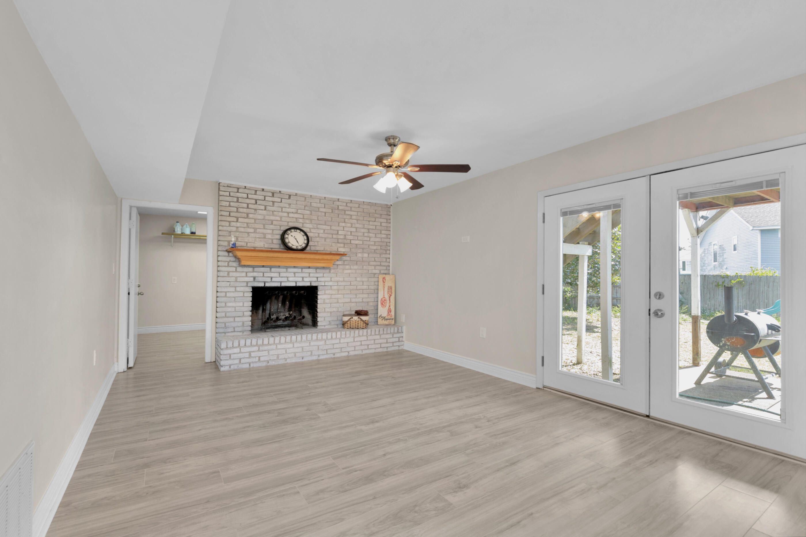 CHATEAU PRES DE LA MER - Residential