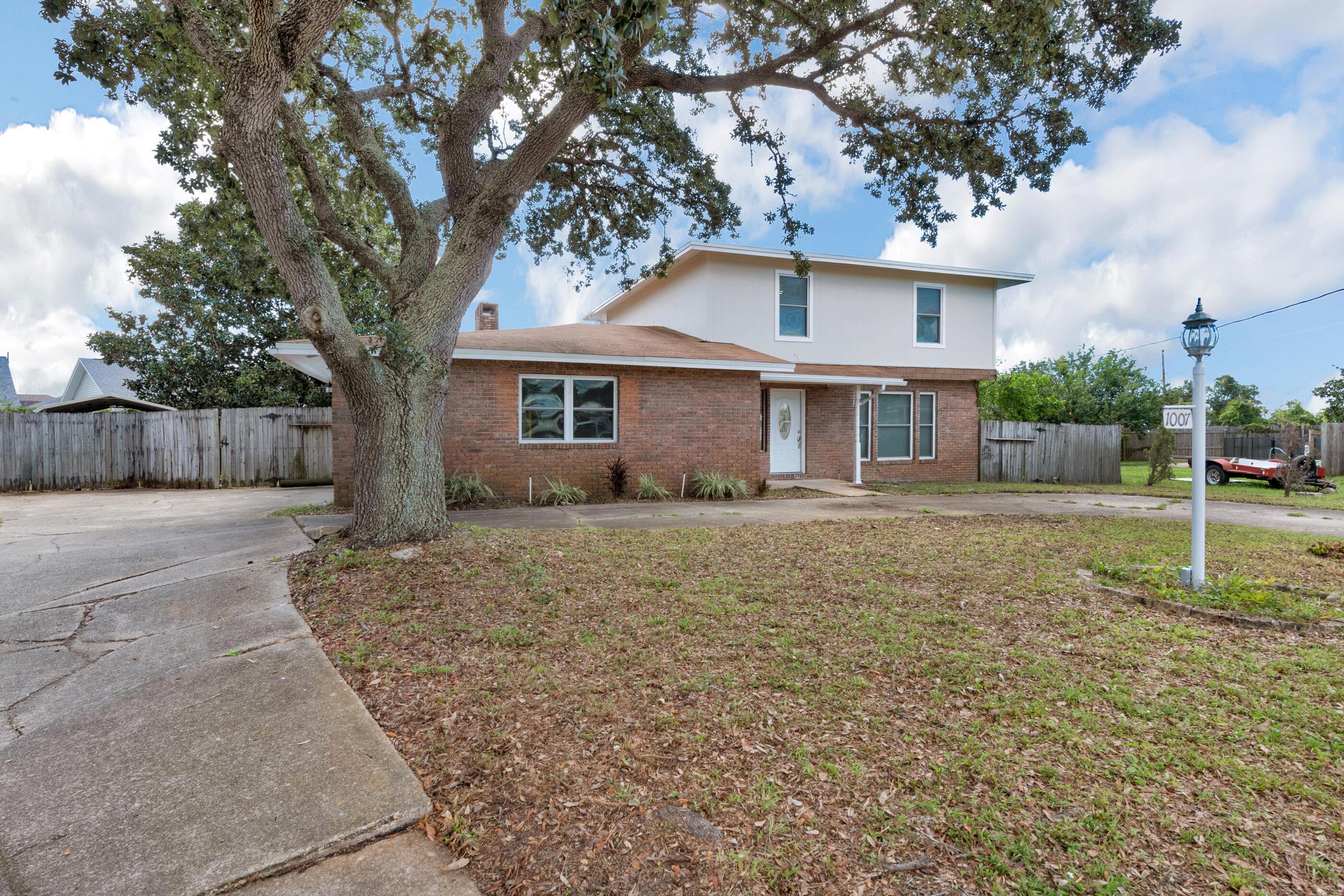 CHATEAU PRES DE LA MER - Residential