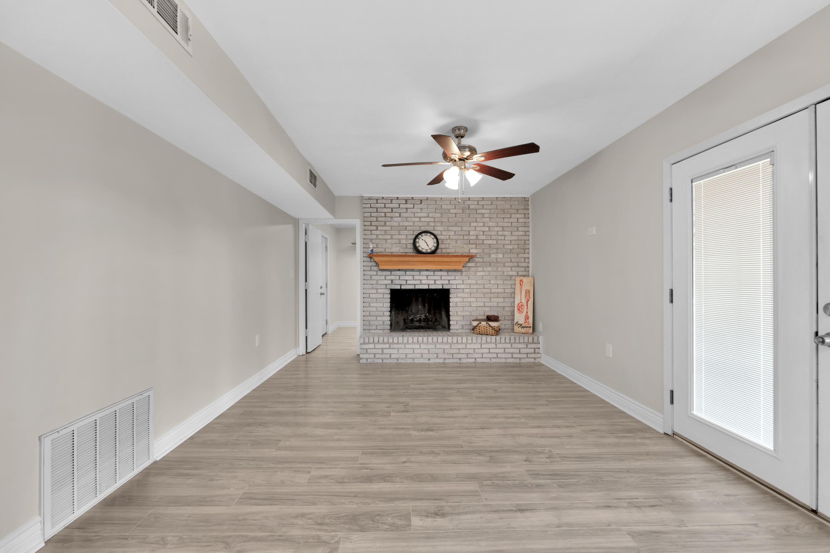 CHATEAU PRES DE LA MER - Residential