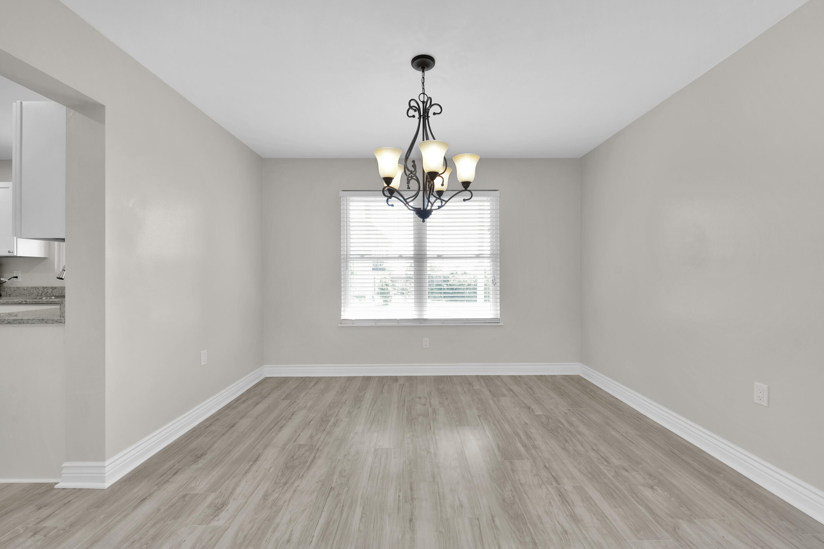 CHATEAU PRES DE LA MER - Residential