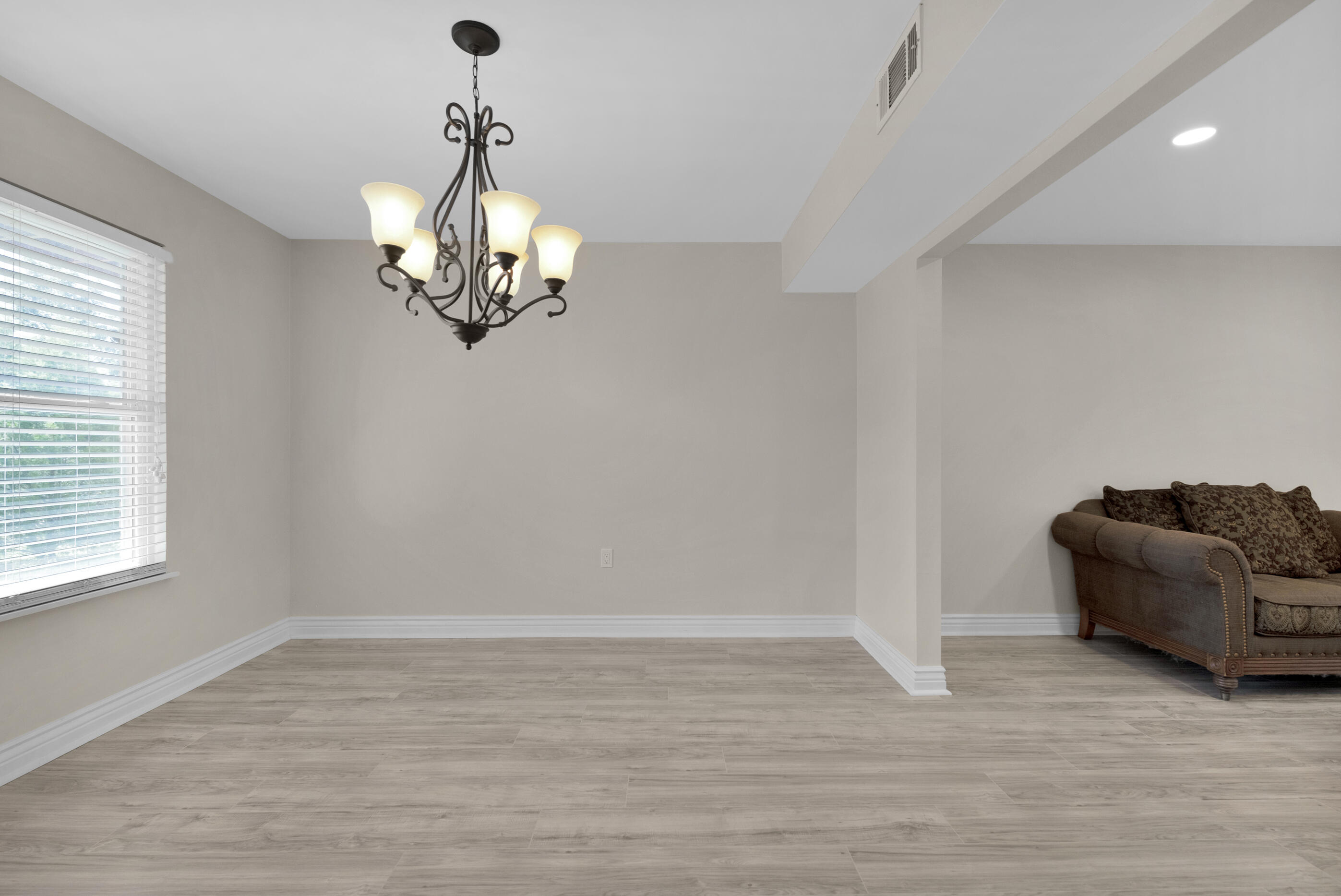 CHATEAU PRES DE LA MER - Residential