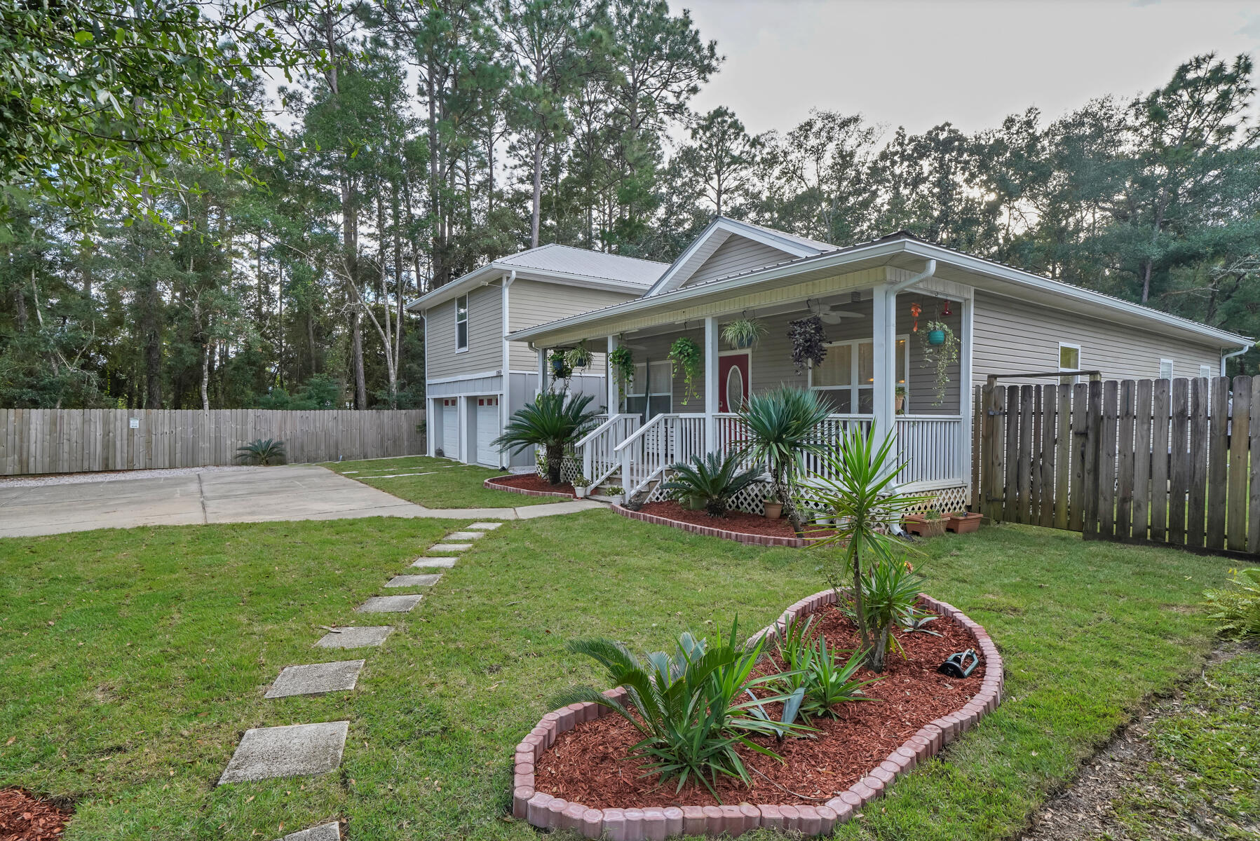 DAUGHETTES AMENDED - Residential