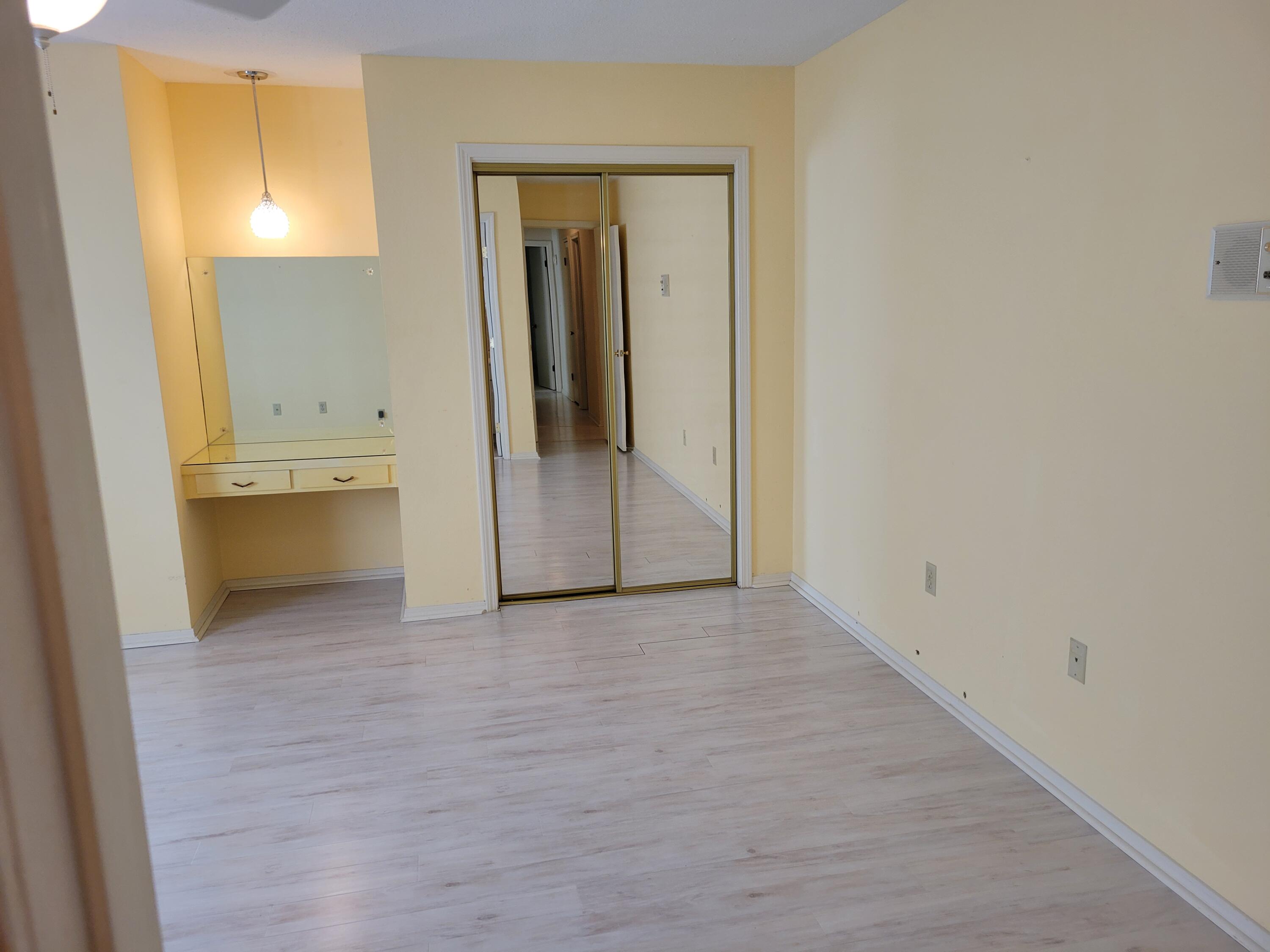 CHATEAUGUAY LOT 12 - Residential
