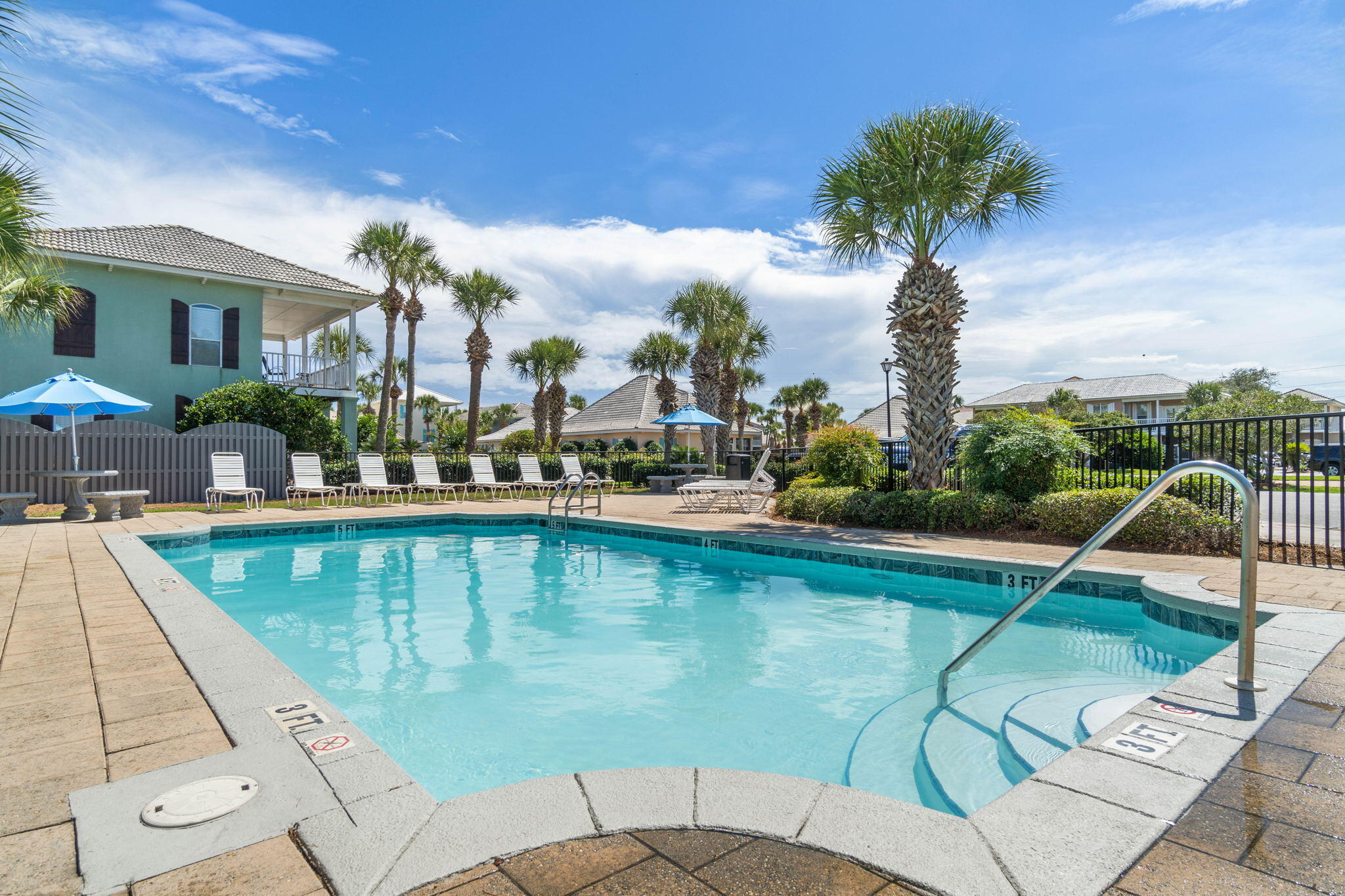 EMERALD SHORES OF SOUTH WALTON - Residential