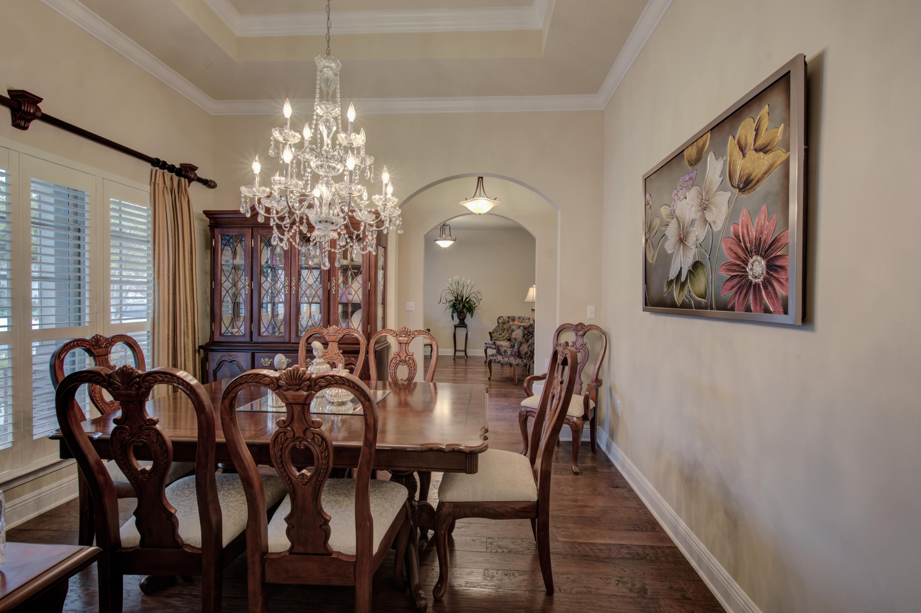 WHISPERING LAKE - Residential