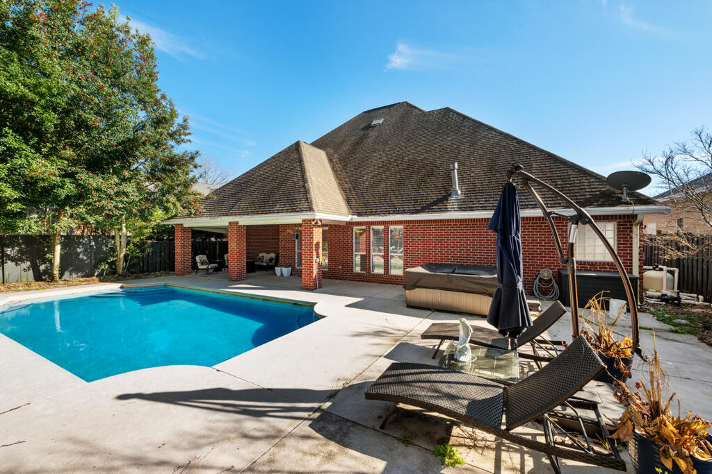 BRIDGEPORT COLONY - Residential