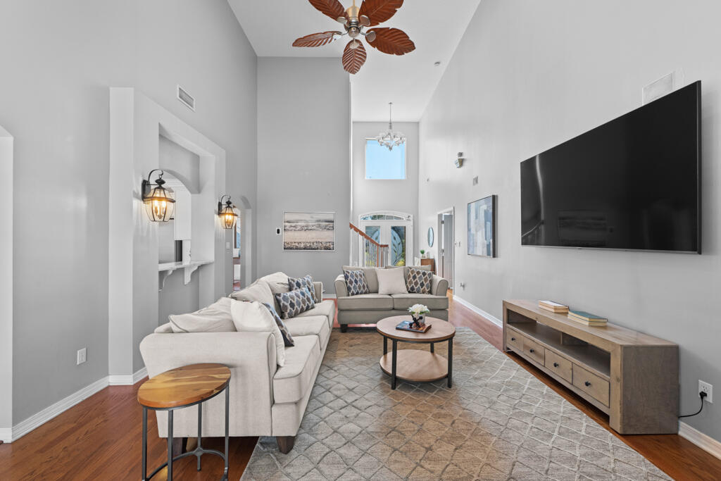 BRIDGEPORT COLONY - Residential