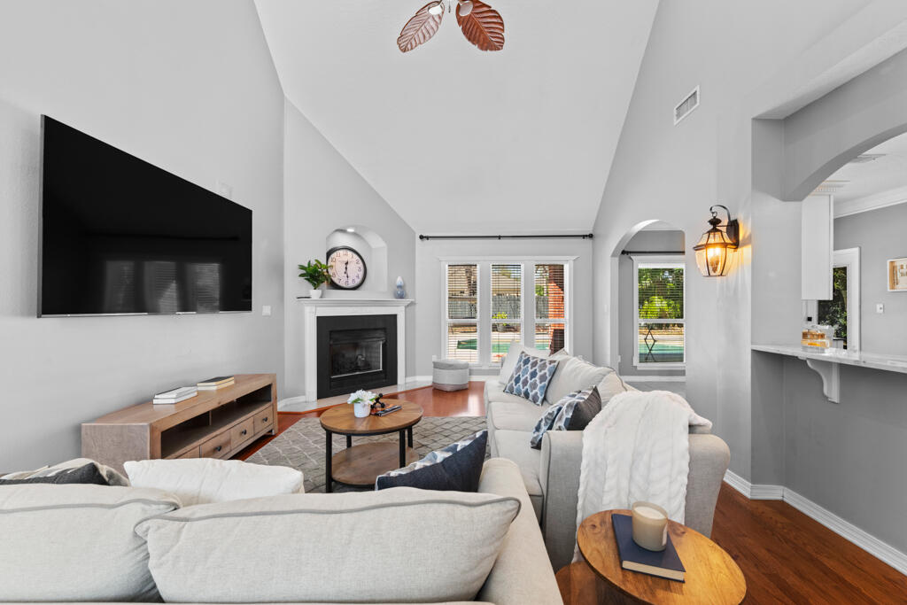 BRIDGEPORT COLONY - Residential