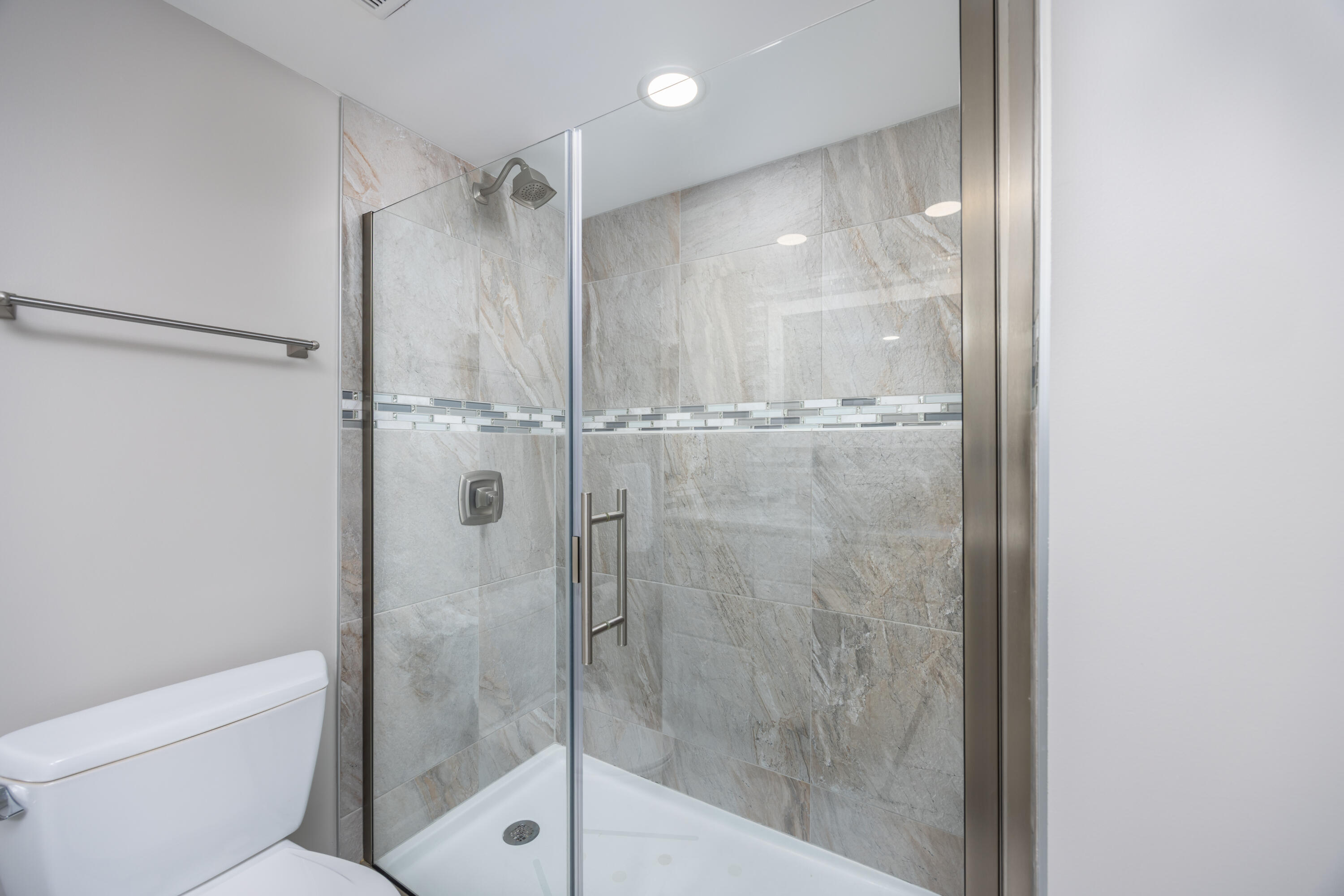 BREAKERS OF FWB PH 1 - Residential