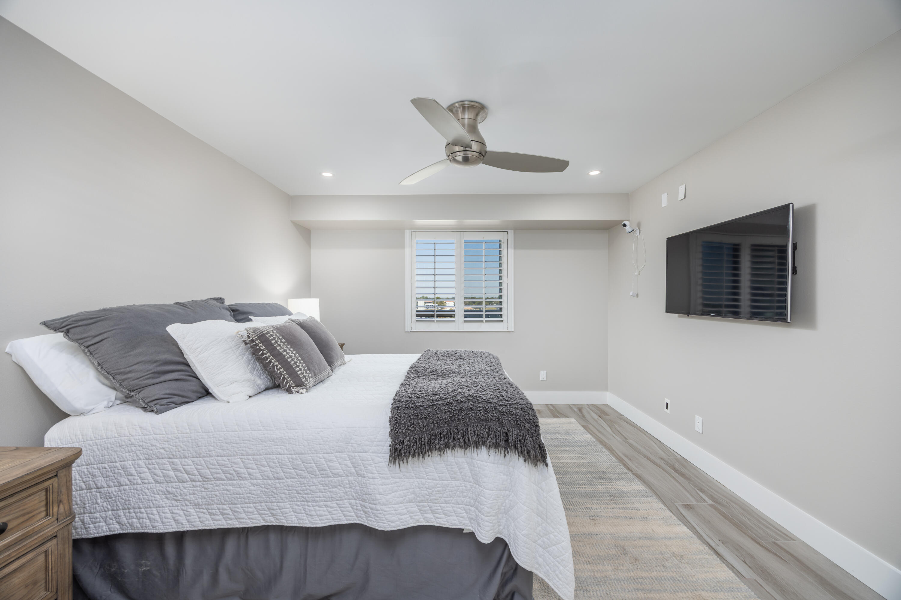 BREAKERS OF FWB PH 1 - Residential