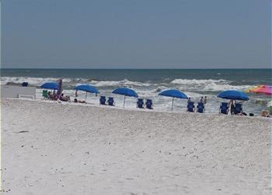 Perfect beach getaway.  Located directly in front of the beach access, less than 1 min walk. One bedroom with queen bed and bunkbed set up.  Open kitchen area to living space.  Front door faces beach, steps from condo pool, laundry and small convenience store.  Located on a 2 mile barrier island, offering restaurants, seasonal bike and boat rentals and much more! Lots to do, with Destin harbor walk a quick 10 min drive.