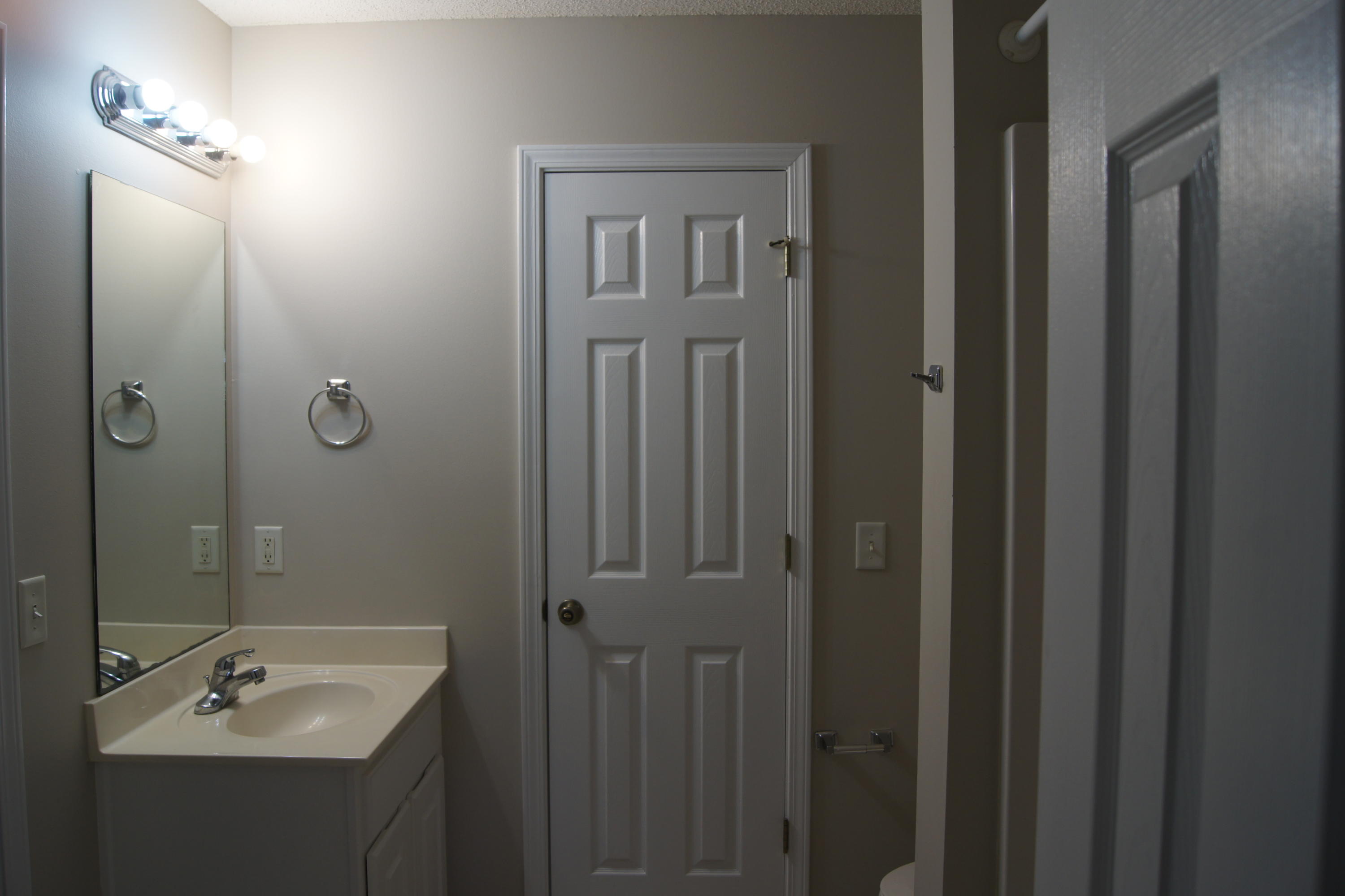 SHANYN TAYLOR OAKS - Residential