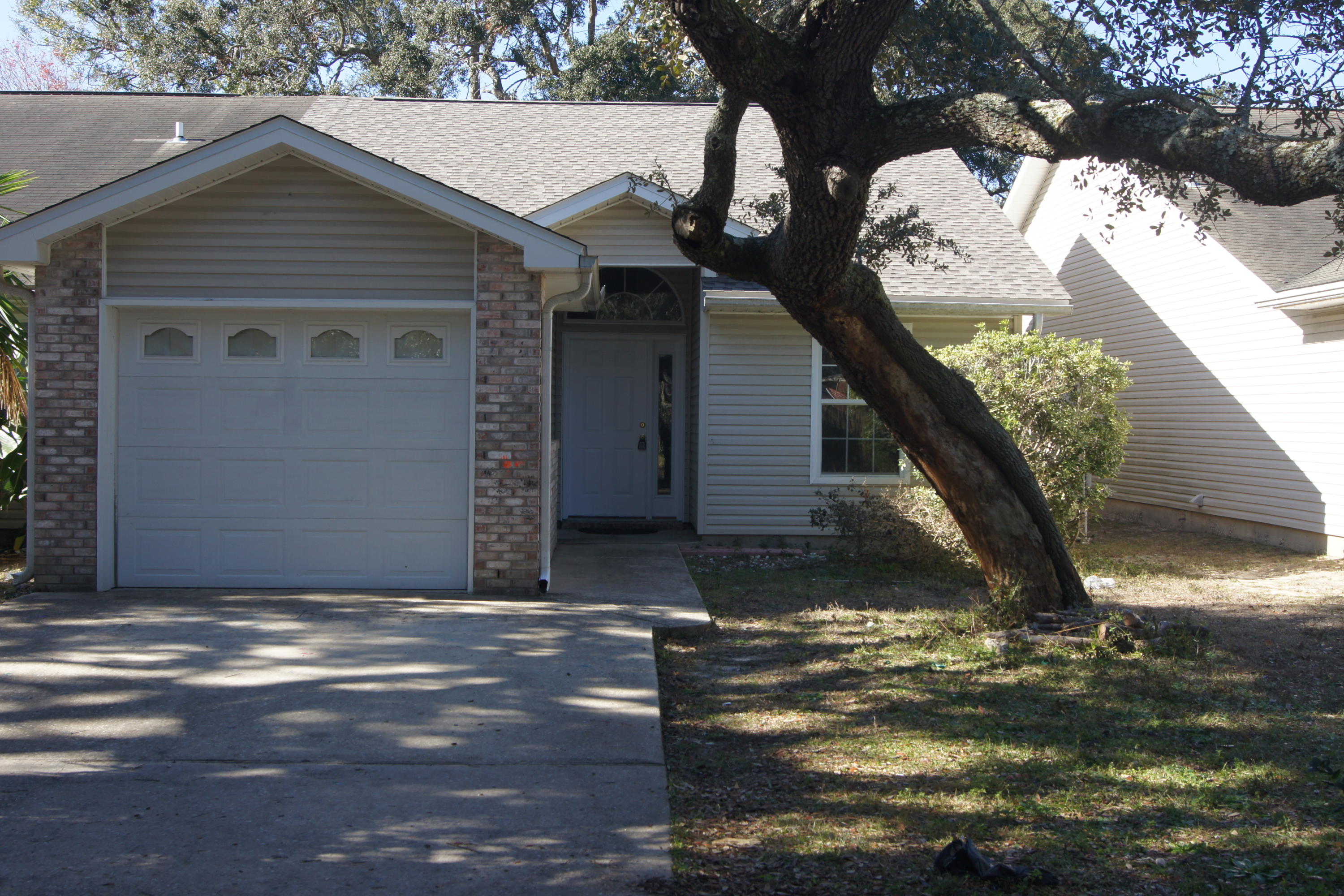 SHANYN TAYLOR OAKS - Residential