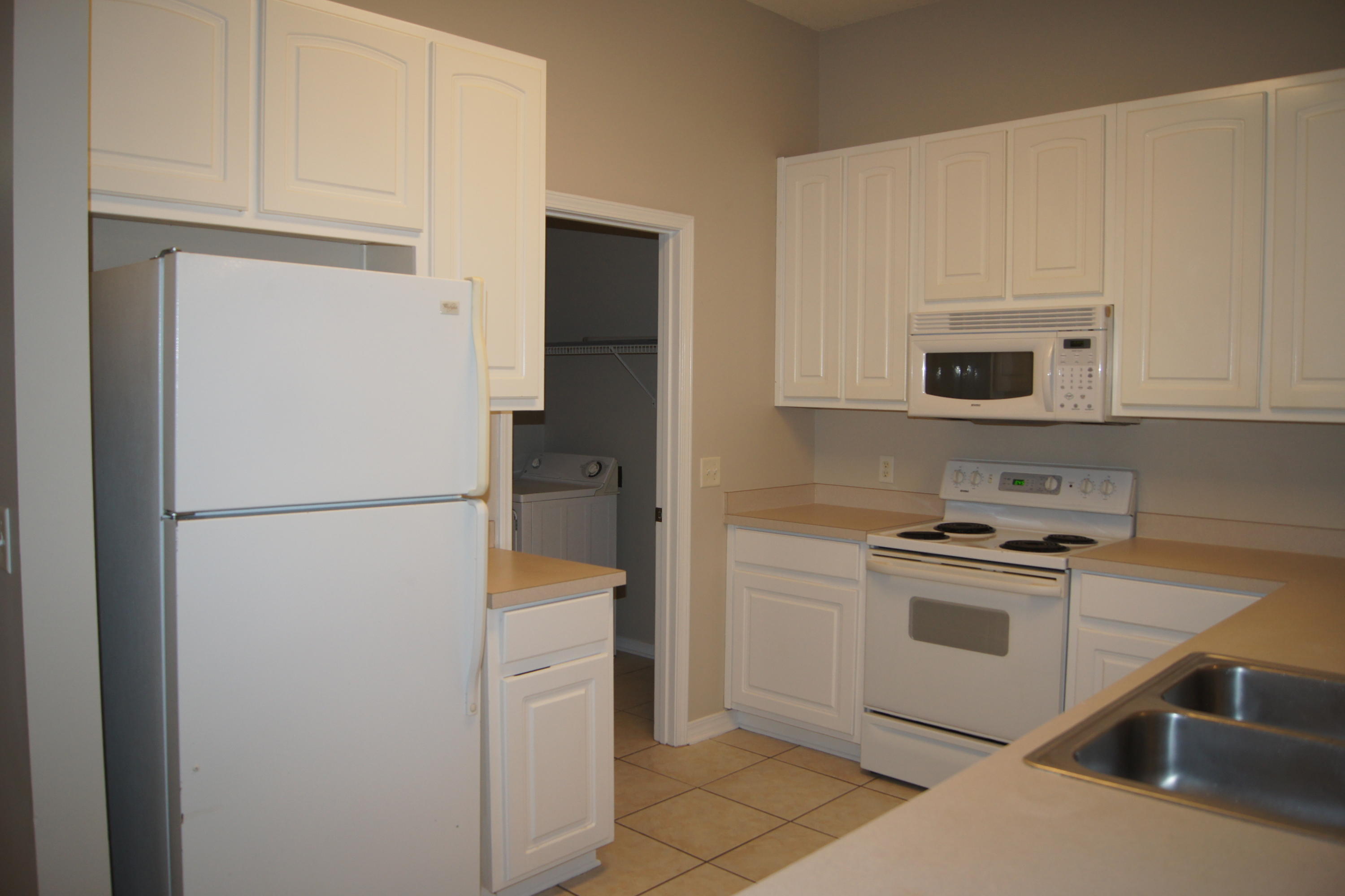 SHANYN TAYLOR OAKS - Residential