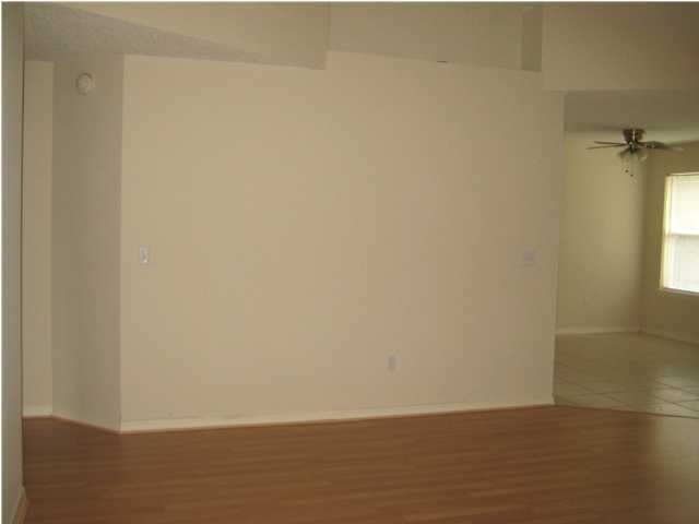 RIVERCHASE S/D PH 2 - Residential Lease