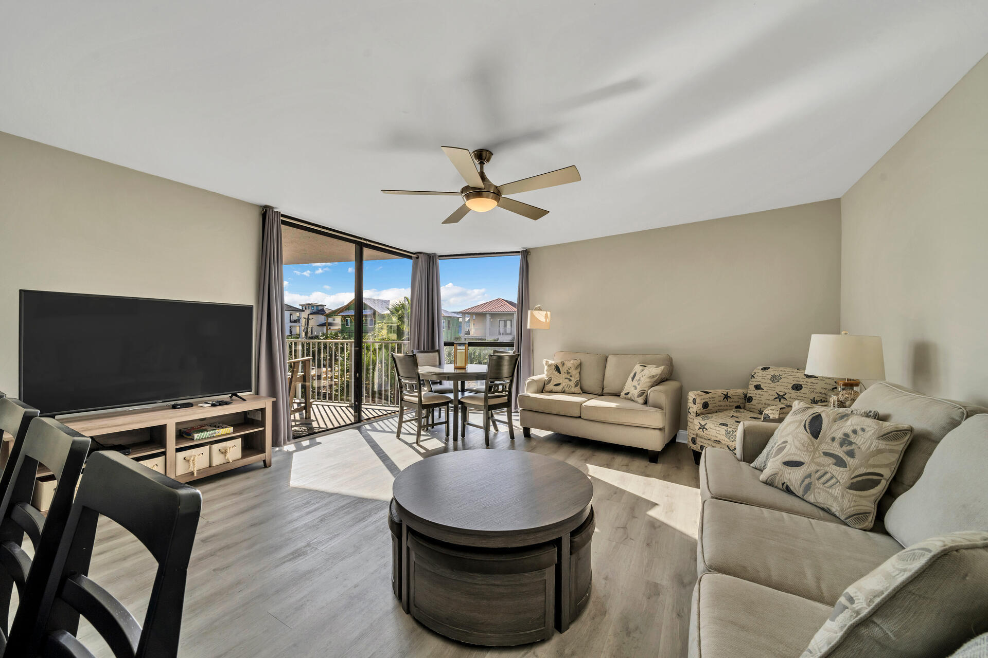 MAINSAIL CONDO PH 4 - Residential