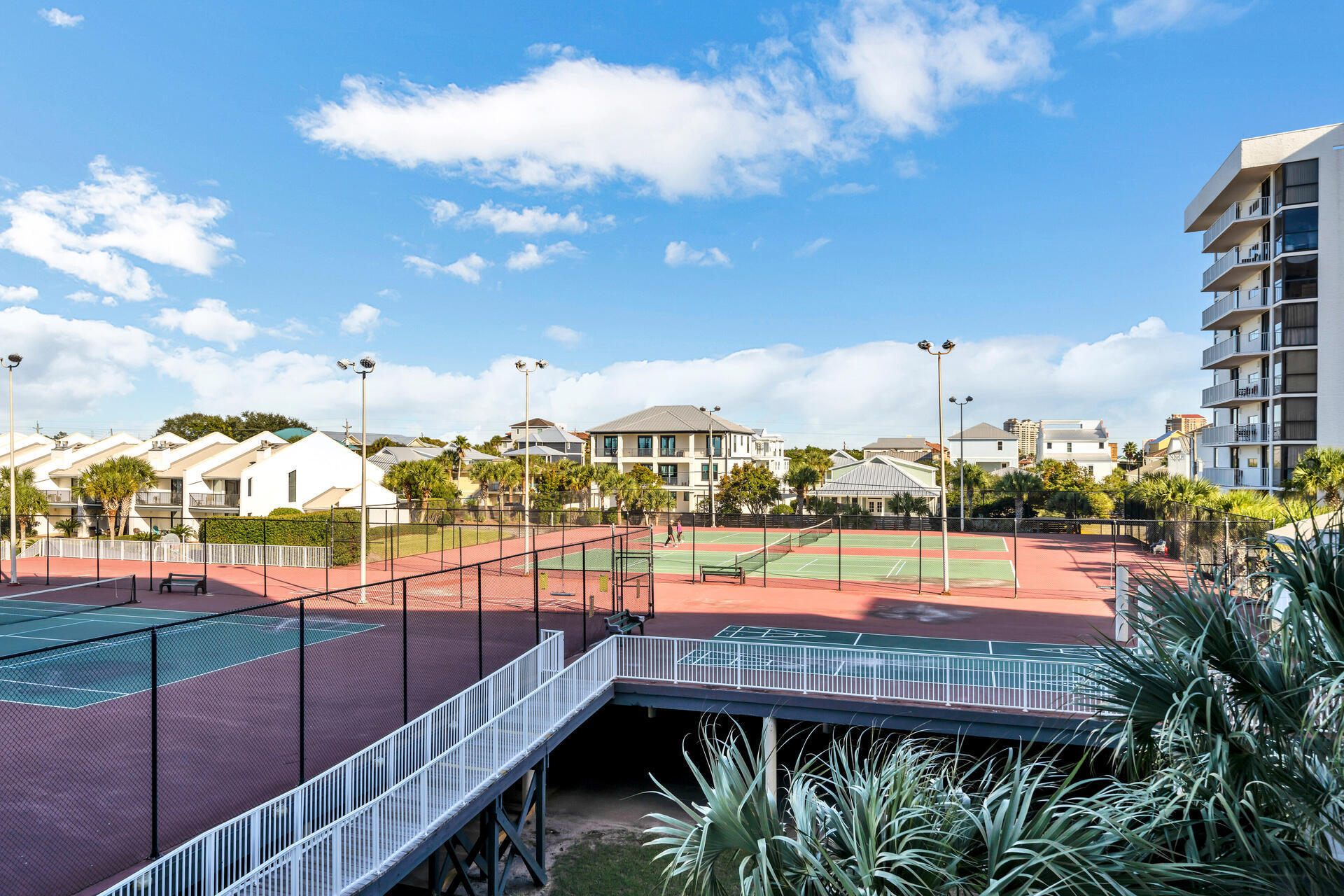 MAINSAIL CONDO PH 4 - Residential