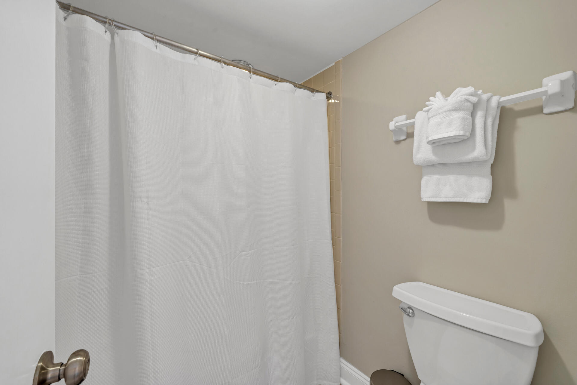MAINSAIL CONDO PH 4 - Residential