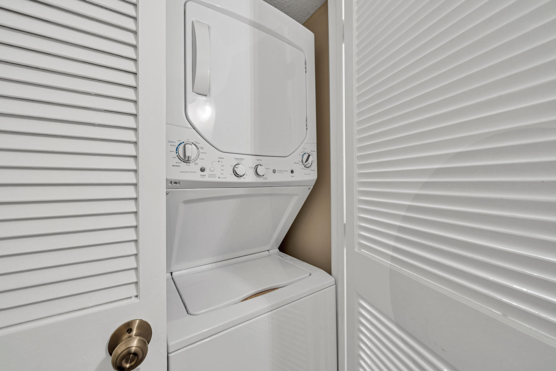 MAINSAIL CONDO PH 4 - Residential