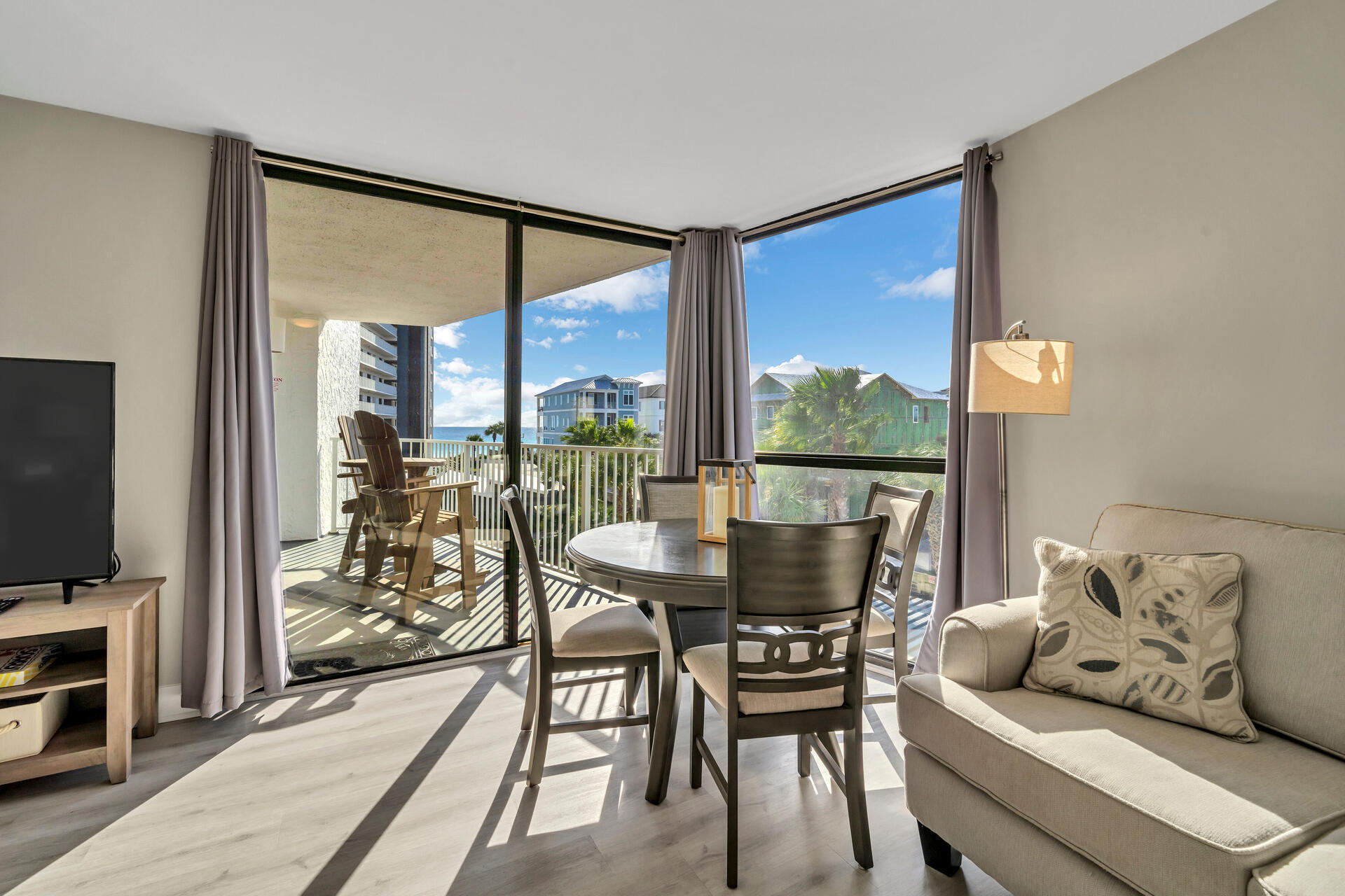 MAINSAIL CONDO PH 4 - Residential