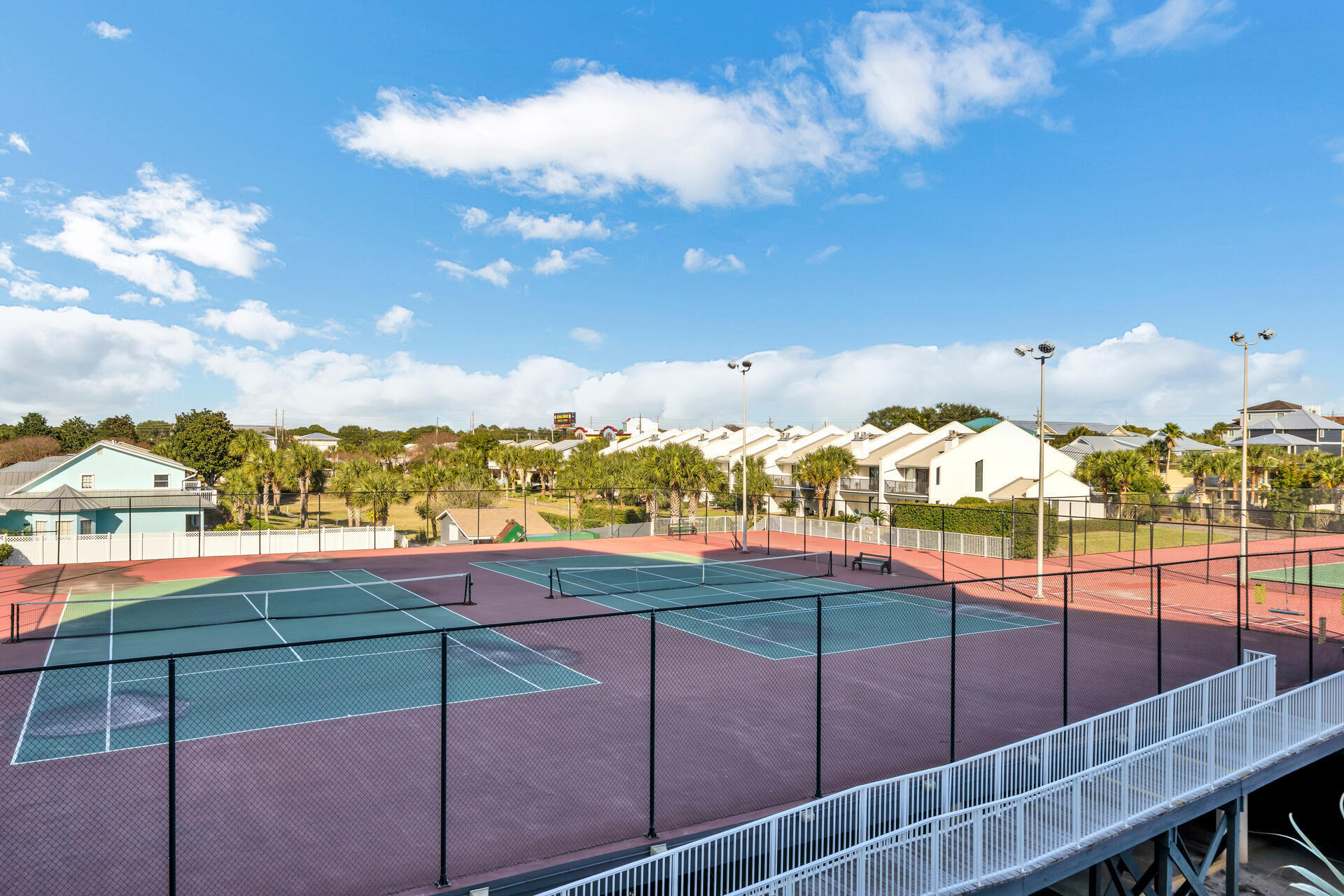 MAINSAIL CONDO PH 4 - Residential