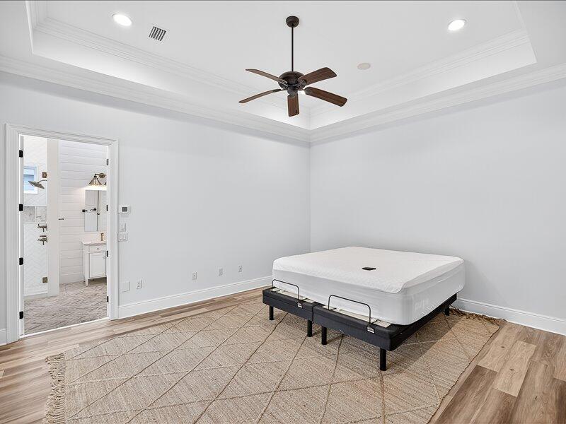 BURNT PINE - Residential Lease