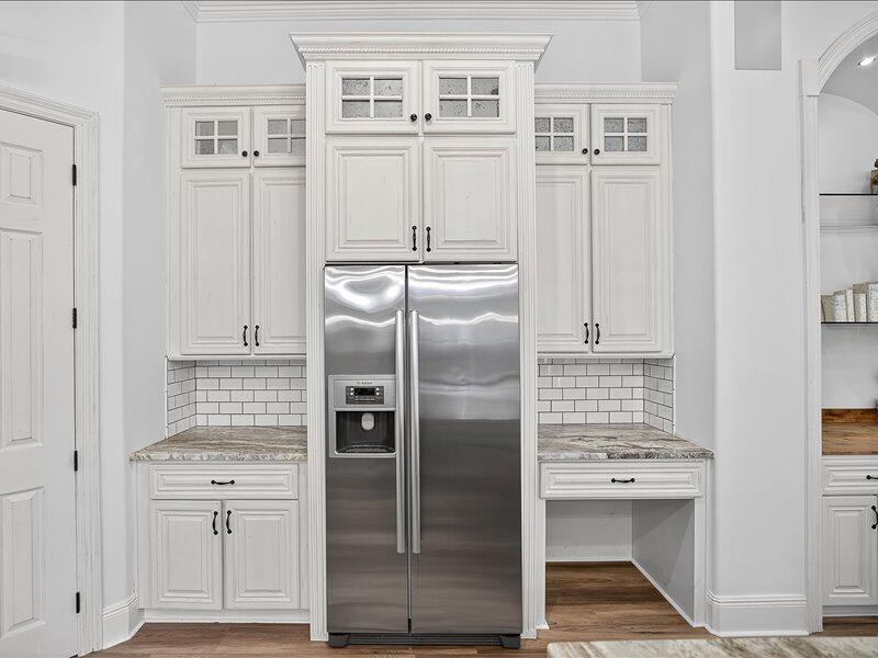 BURNT PINE - Residential Lease