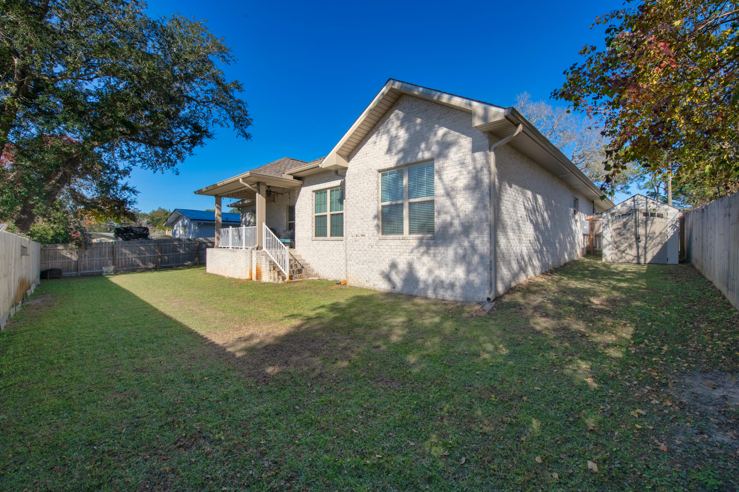 BAYOU POQUITO - Residential