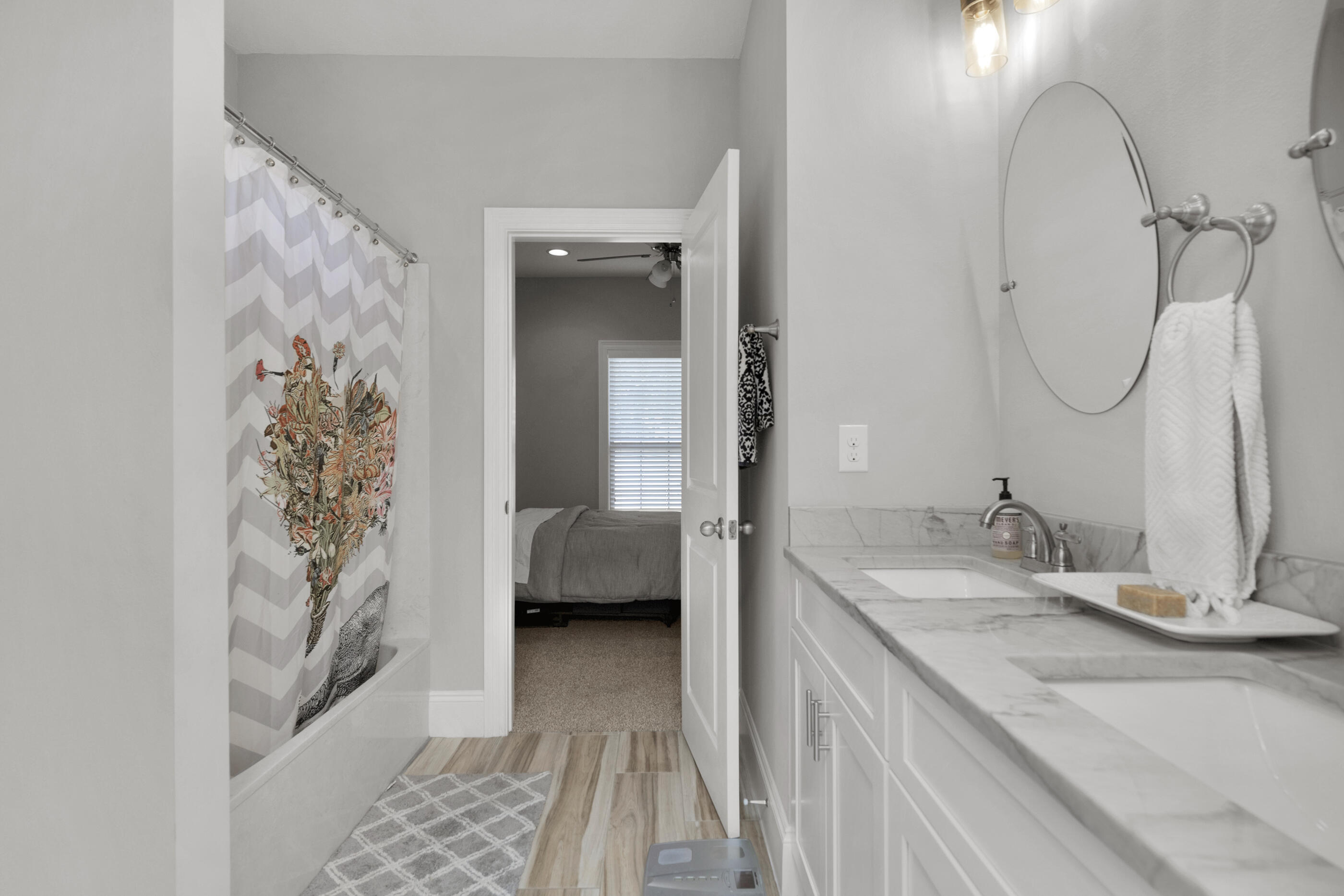 BAYOU POQUITO - Residential