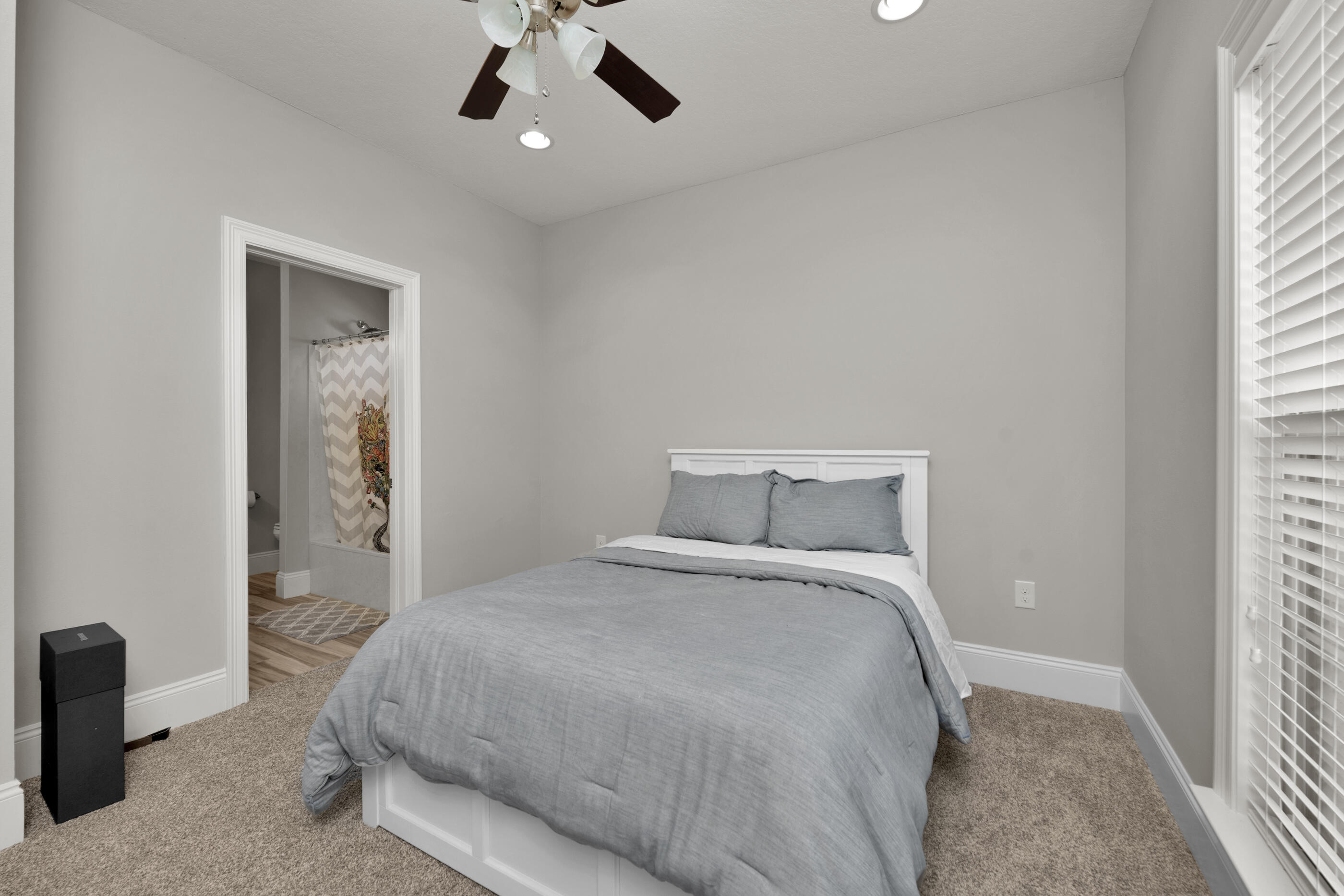 BAYOU POQUITO - Residential