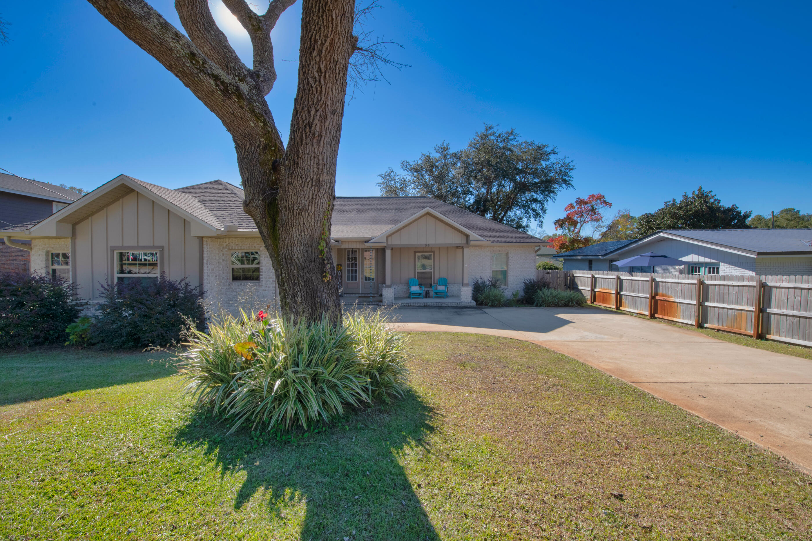 BAYOU POQUITO - Residential