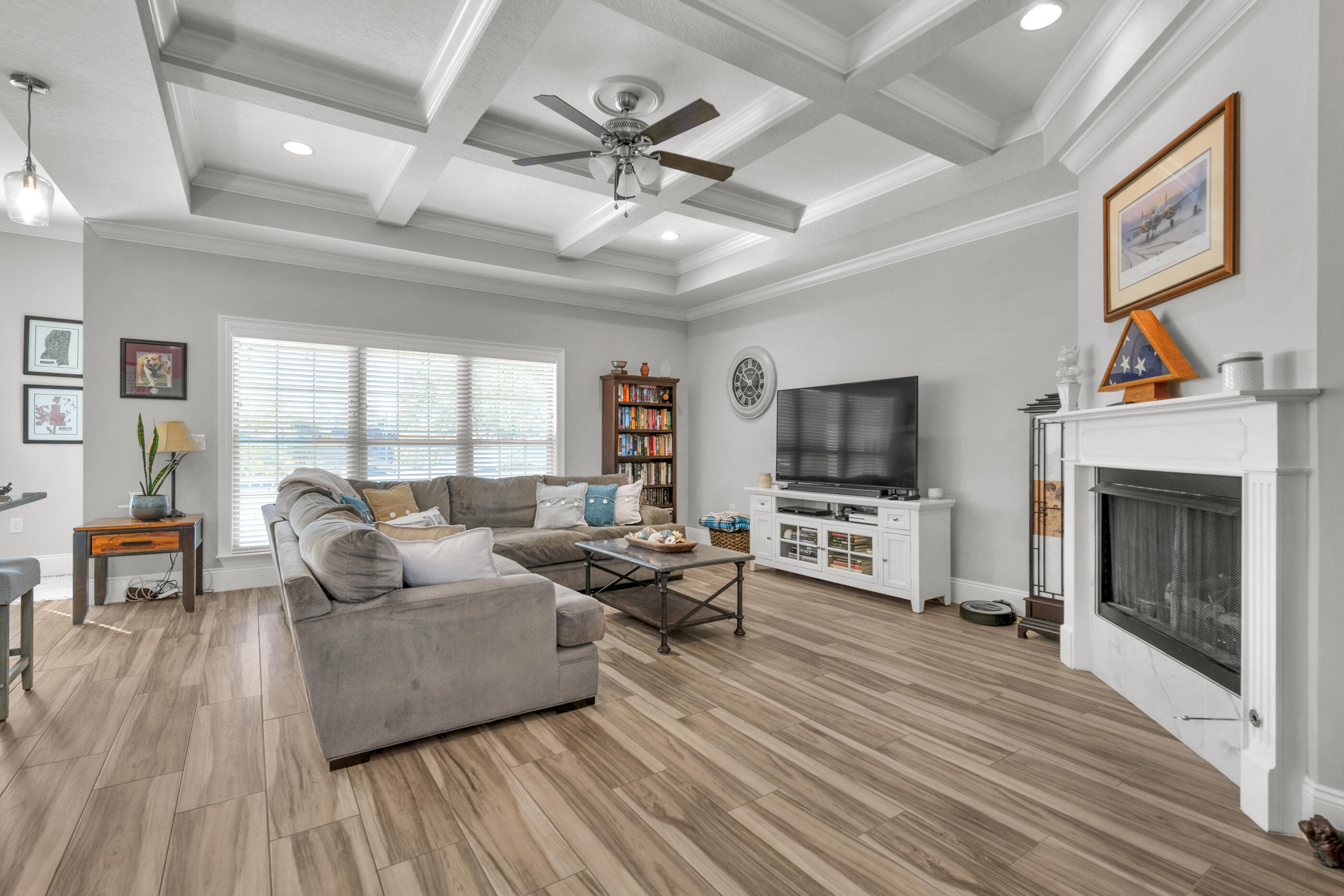 BAYOU POQUITO - Residential