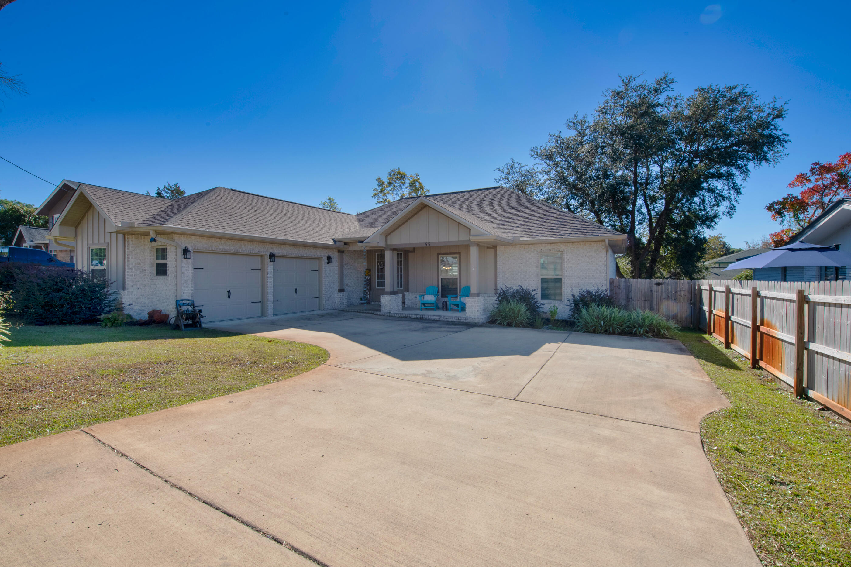 BAYOU POQUITO - Residential