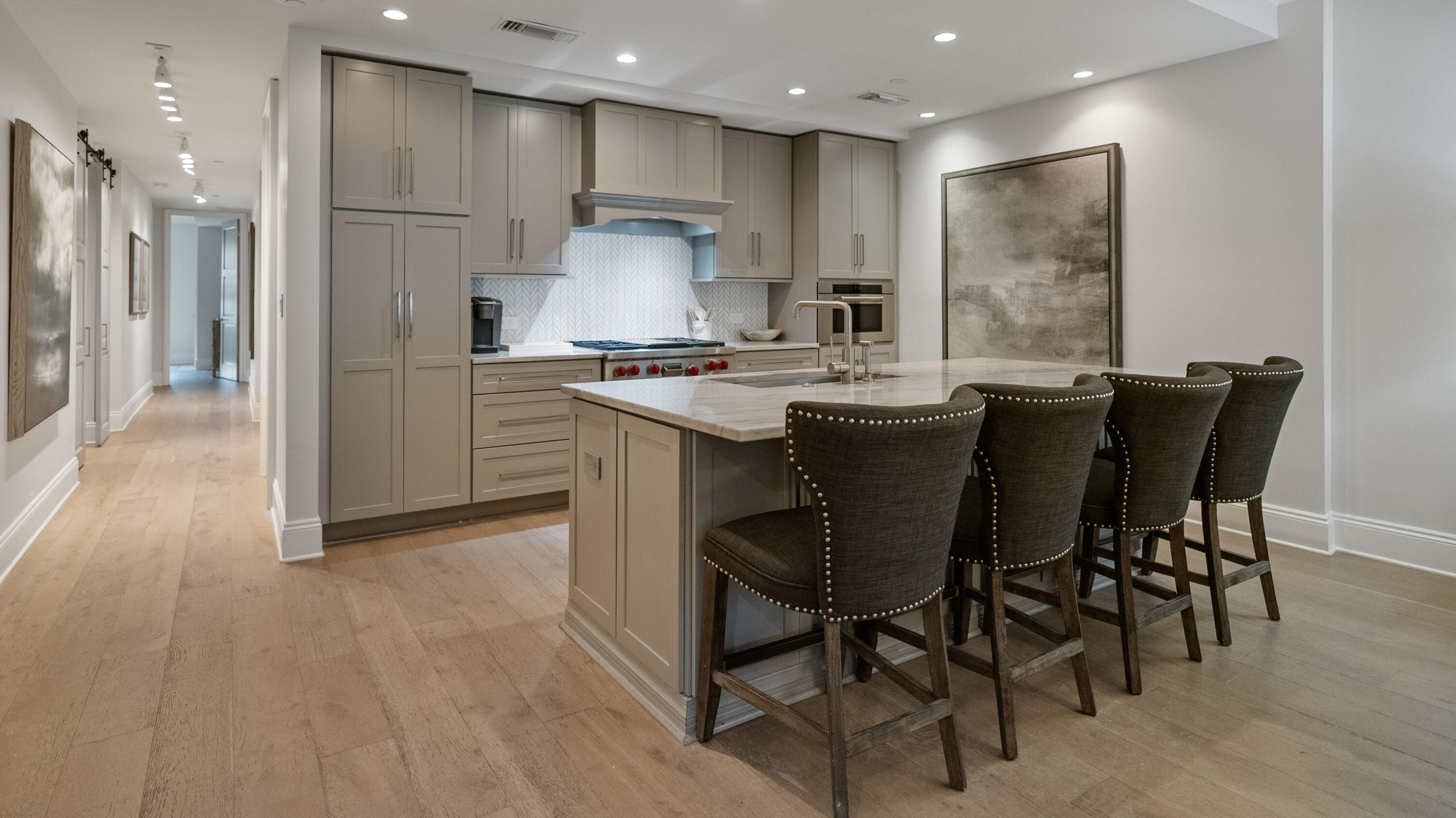 46 N Barrett Square 203