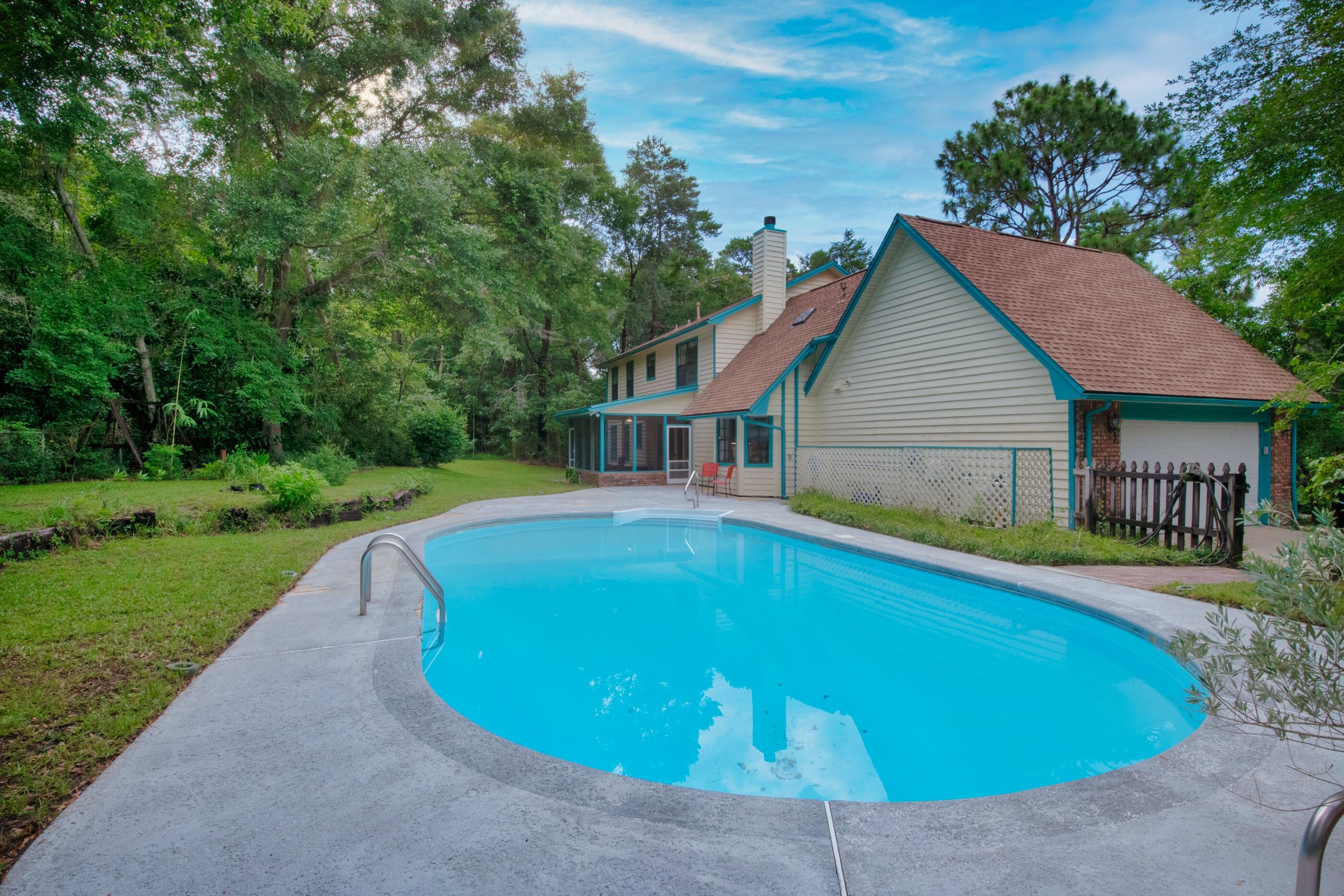 ROCKY BAYOU COUNTRY CLUB ESTATES 3 - Residential