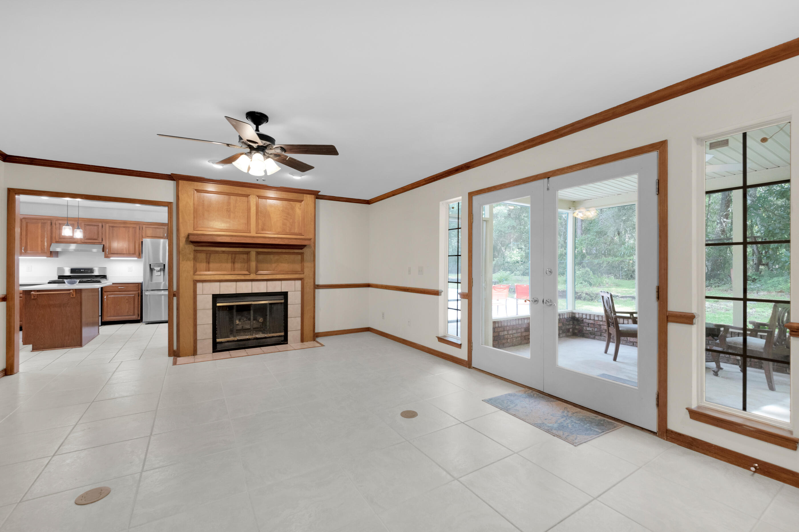 ROCKY BAYOU COUNTRY CLUB ESTATES 3 - Residential