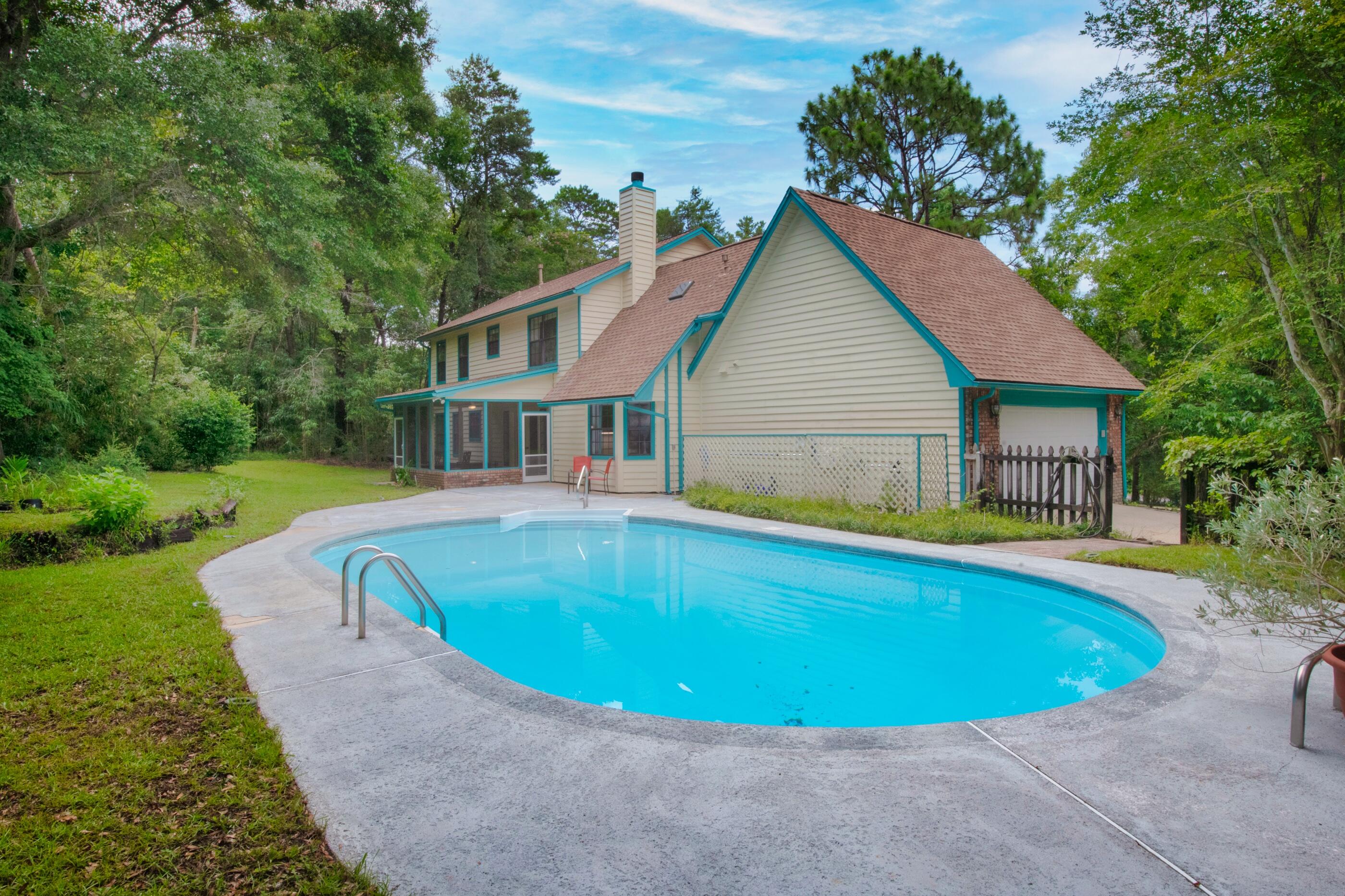 ROCKY BAYOU COUNTRY CLUB ESTATES 3 - Residential