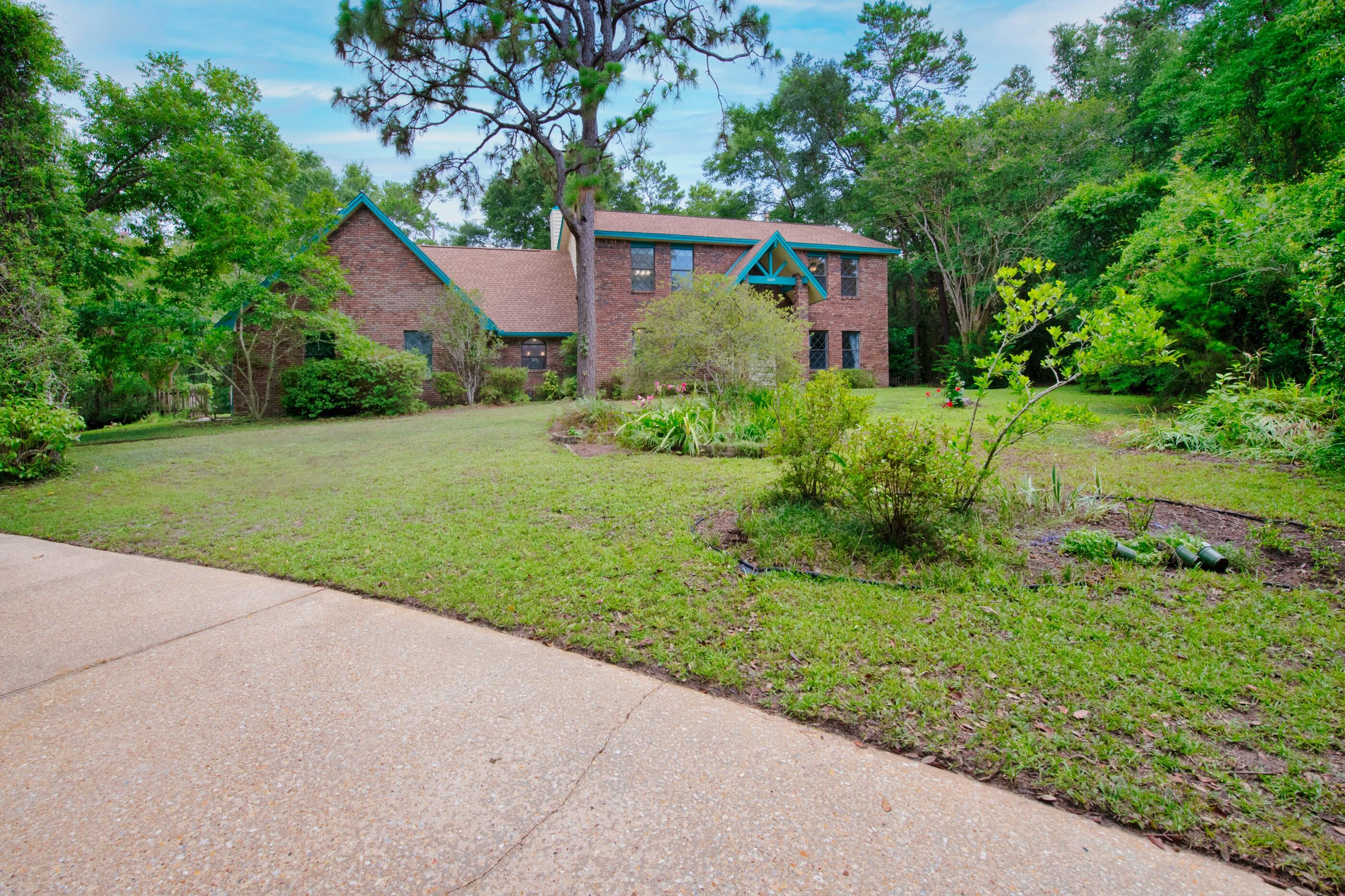 ROCKY BAYOU COUNTRY CLUB ESTATES 3 - Residential