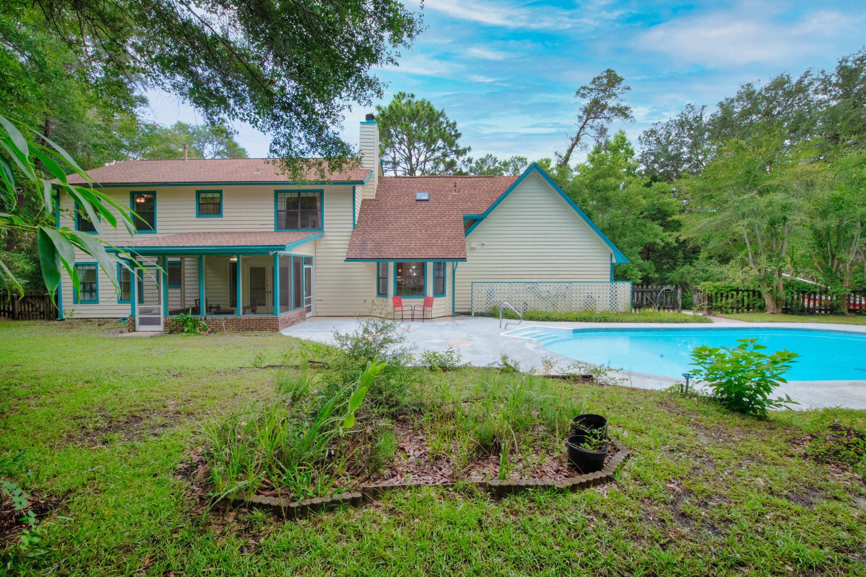 ROCKY BAYOU COUNTRY CLUB ESTATES 3 - Residential
