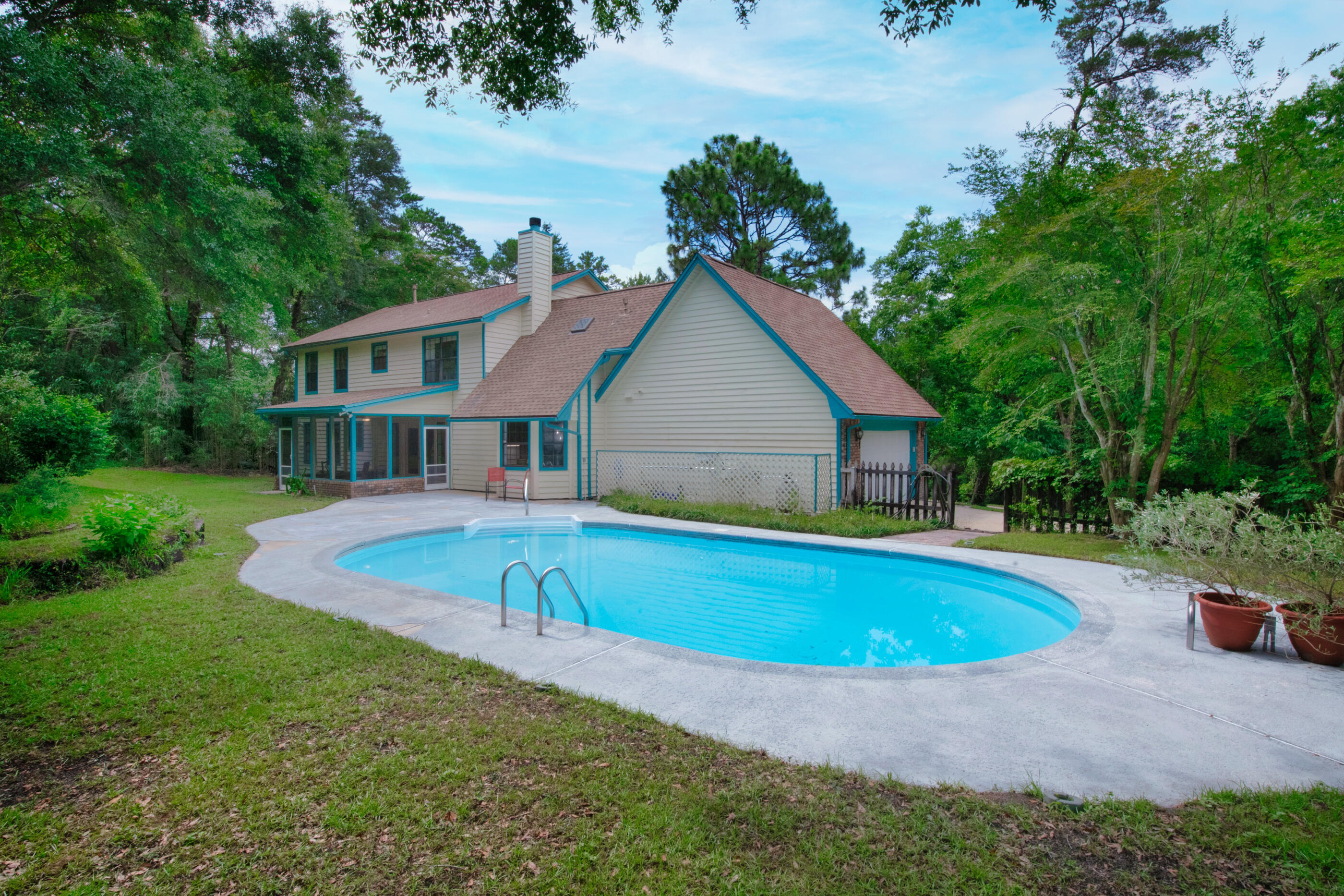 ROCKY BAYOU COUNTRY CLUB ESTATES 3 - Residential