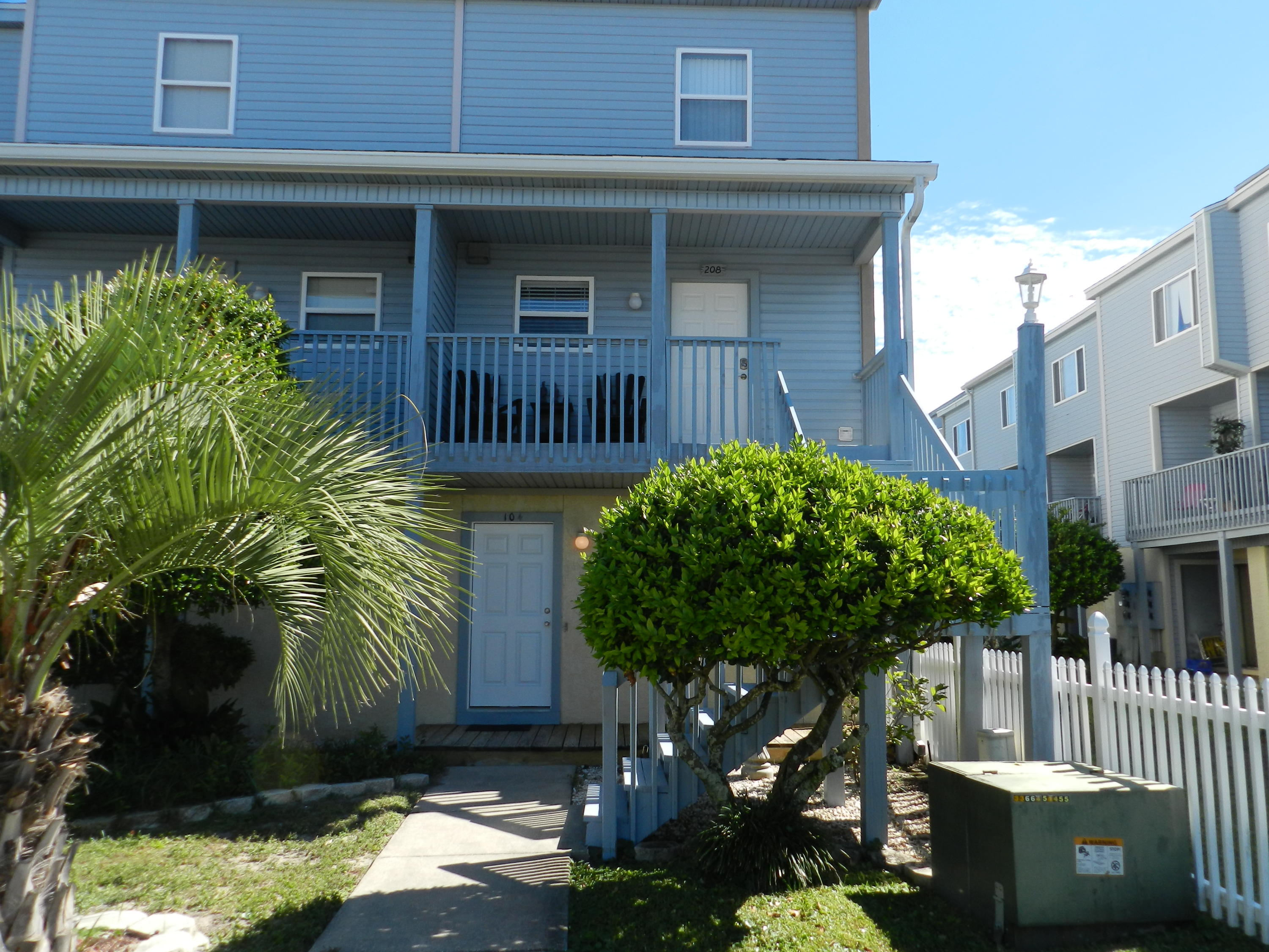 COMMODORES LANDING - Residential